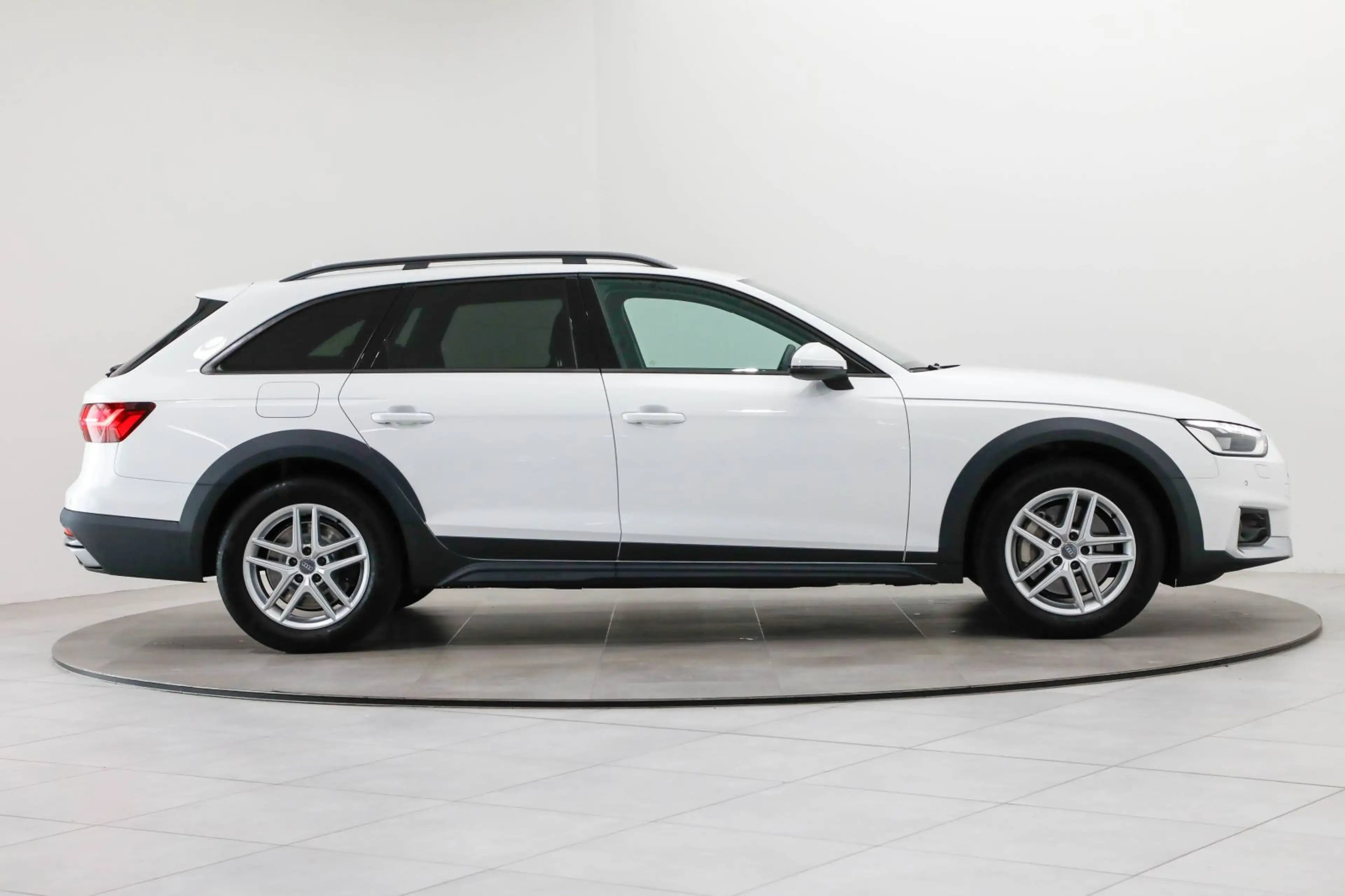 Audi A4 allroad A4 allroad 45 TFSI S tronic SHZ Kam. Navi — photo 9