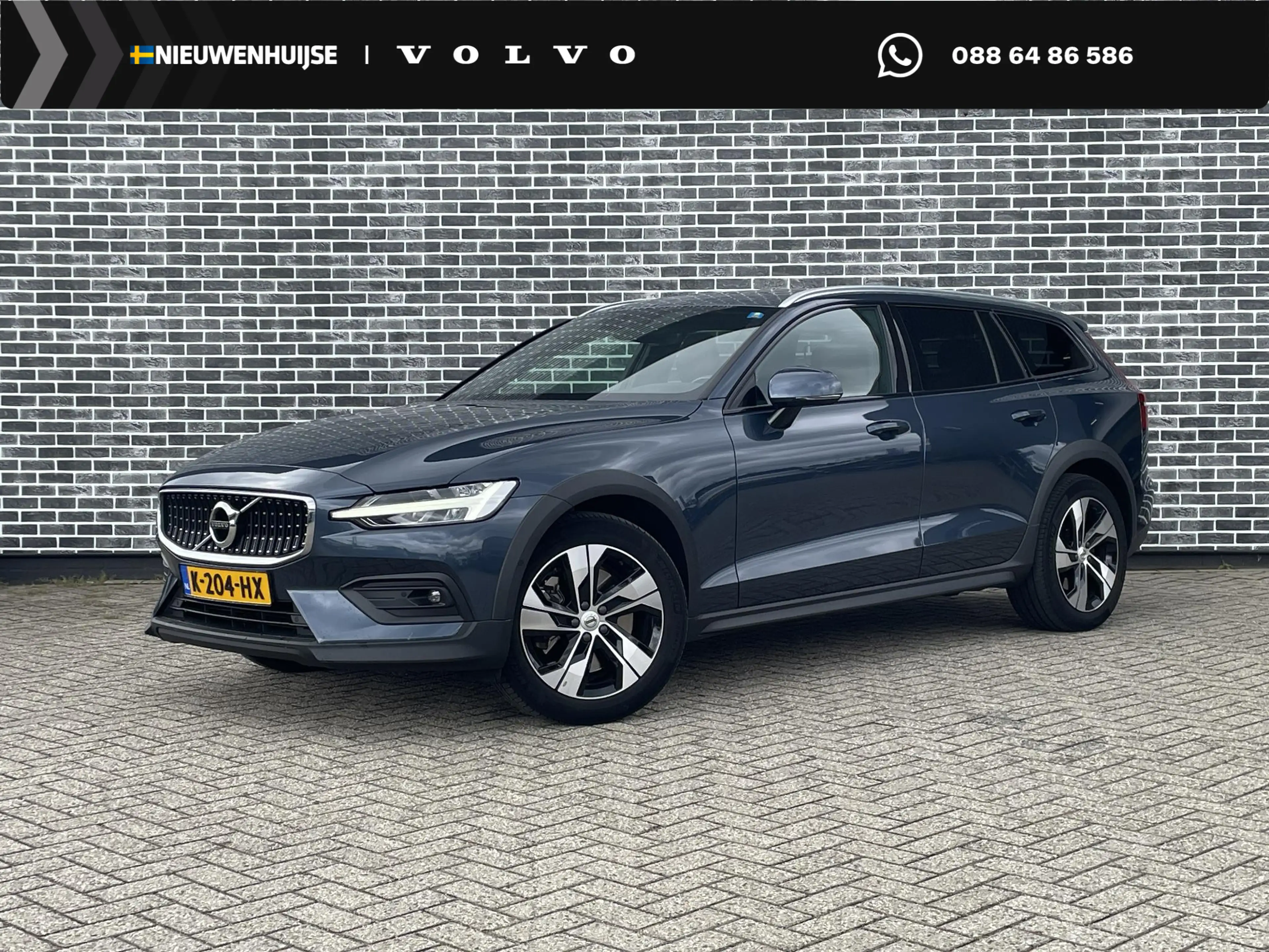 Volvo V60 Cross Country 2.0 B5 AWD Pro | Trekhaak | Panoramadak | Lederen