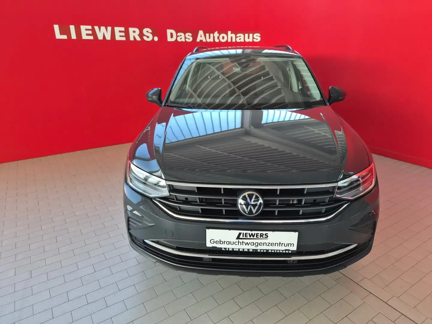 Volkswagen Tiguan Life TDI DSG Grau - 2