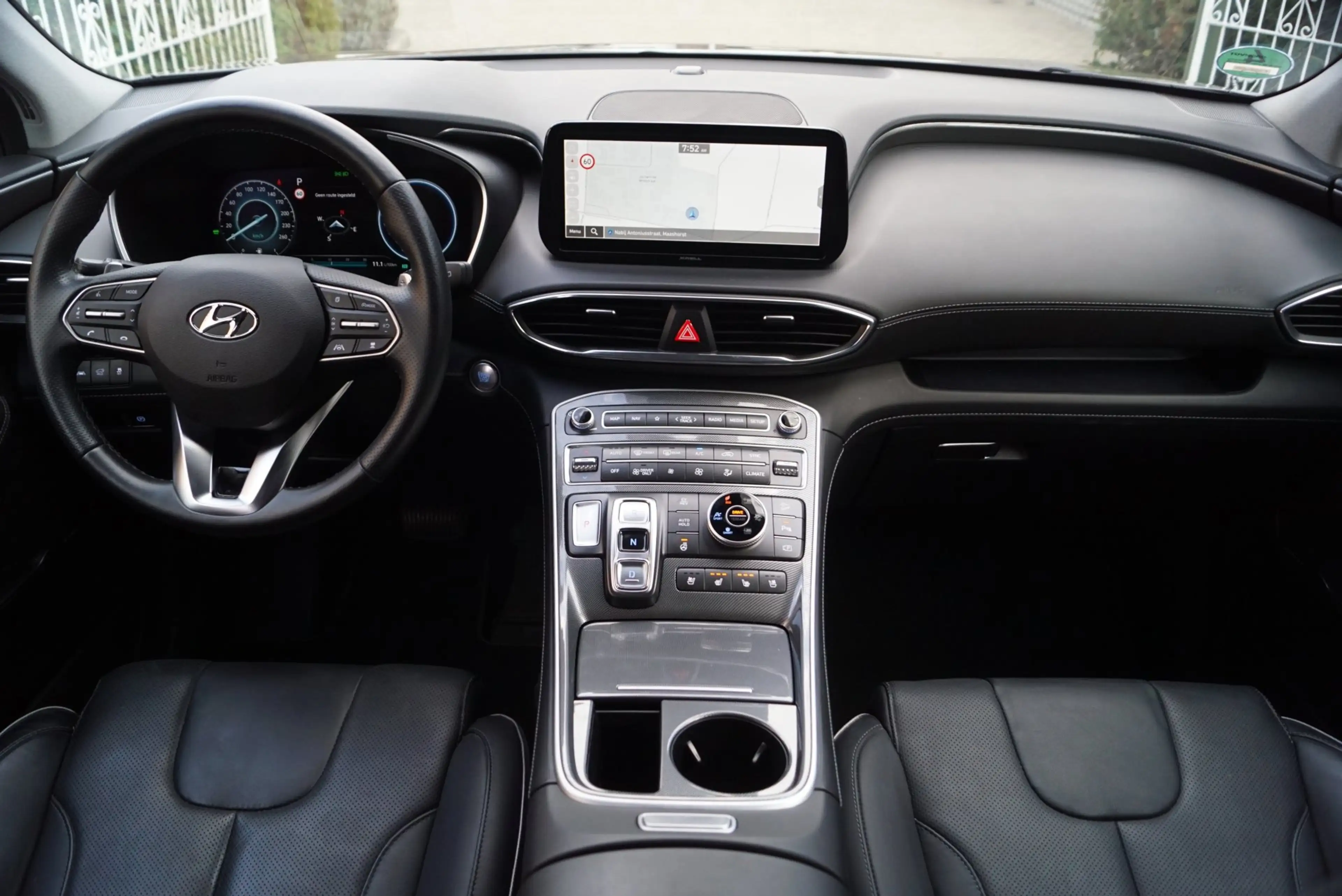Hyundai SANTA FE 1.6 T-GDI PHEV Premium Autom Leder Sportst Stoel/S — photo 45