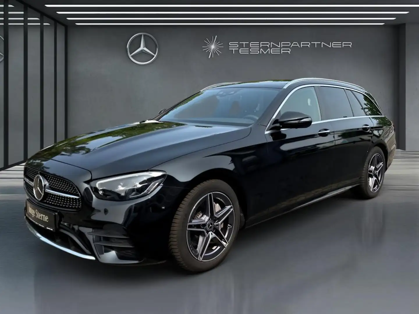 Mercedes-Benz E 220 d T +AMG+MBUX+PANO+KAMERA+WIDE+AHK+360° Zwart - 2