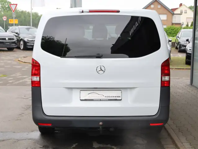 Mercedes-Benz Vito view 9