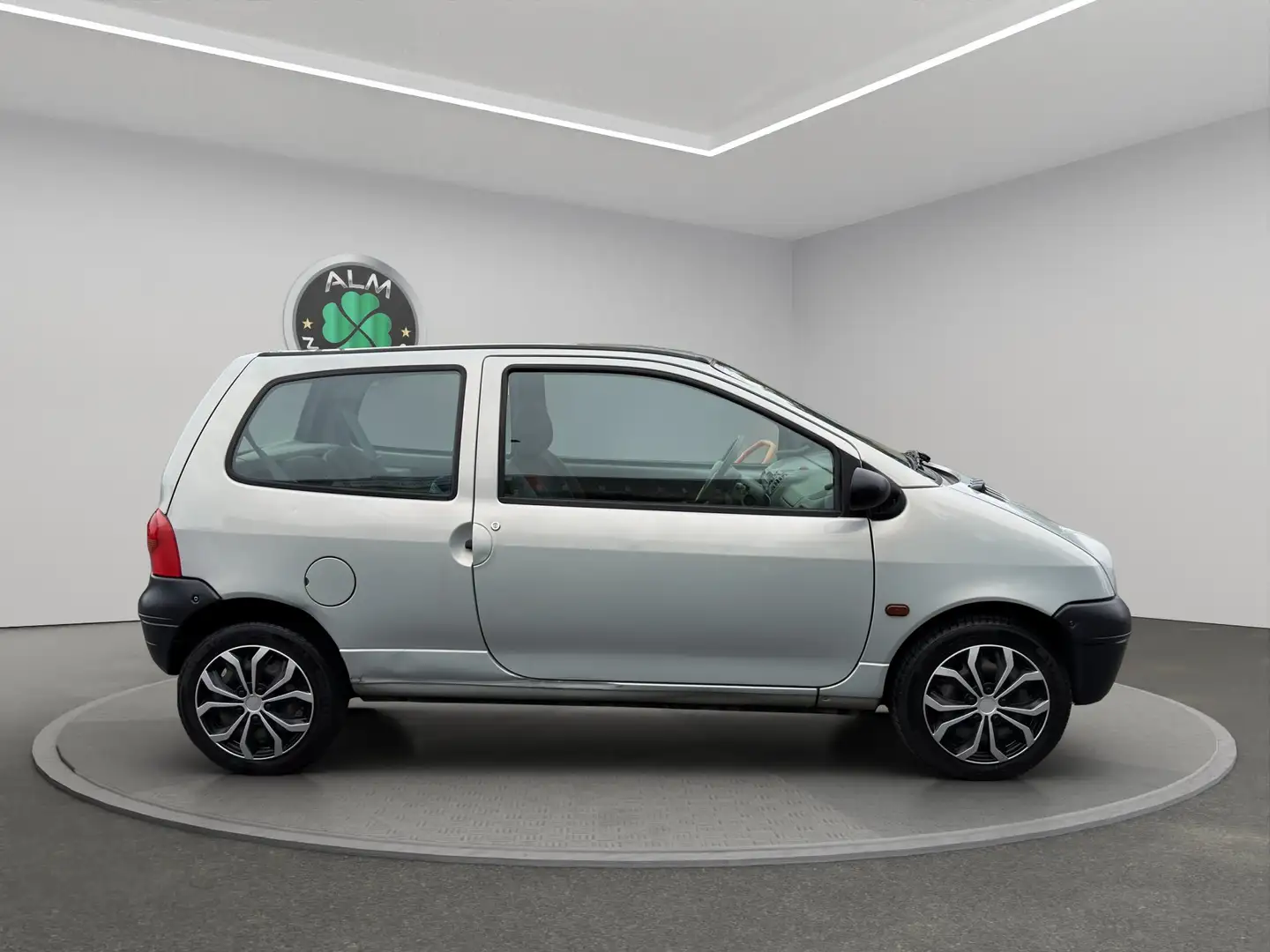 Renault Twingo TWINGO 1.2i GENERIQUE Gris - 2