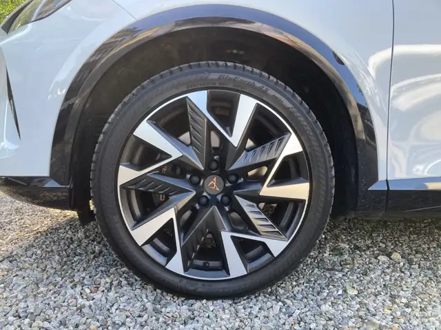 Cupra Formentor view 13
