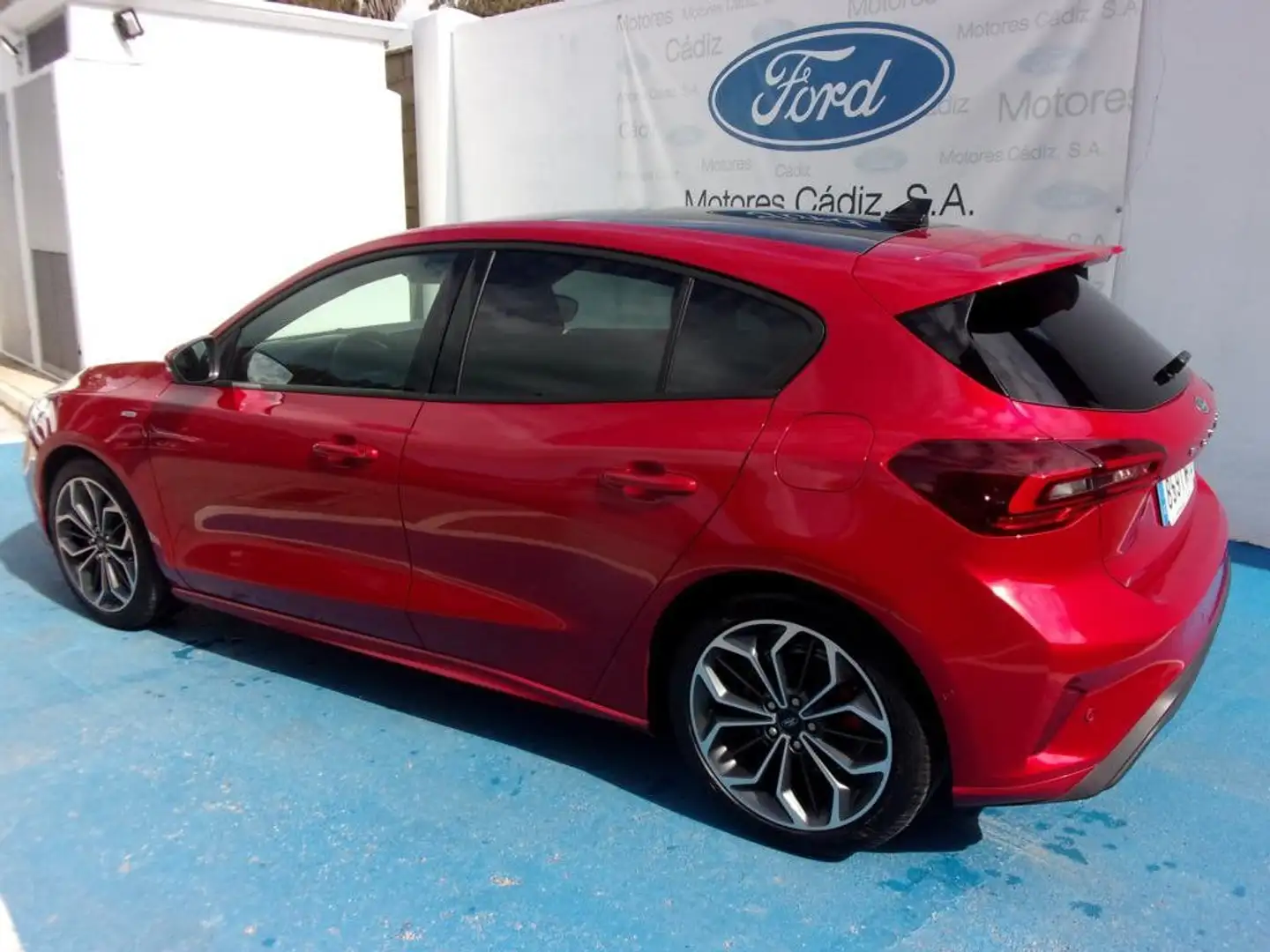 Ford Focus Sportbreak 1.0 Ecoboost MHEV ST Line X Rot - 2