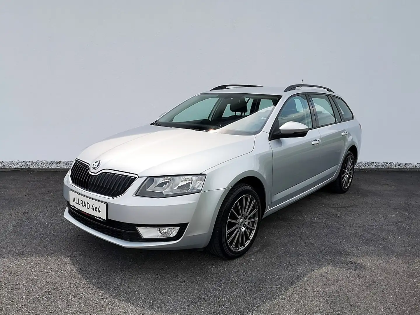 Skoda Octavia Combi 1,6 TDI Ambition 4x4 Zilver - 1