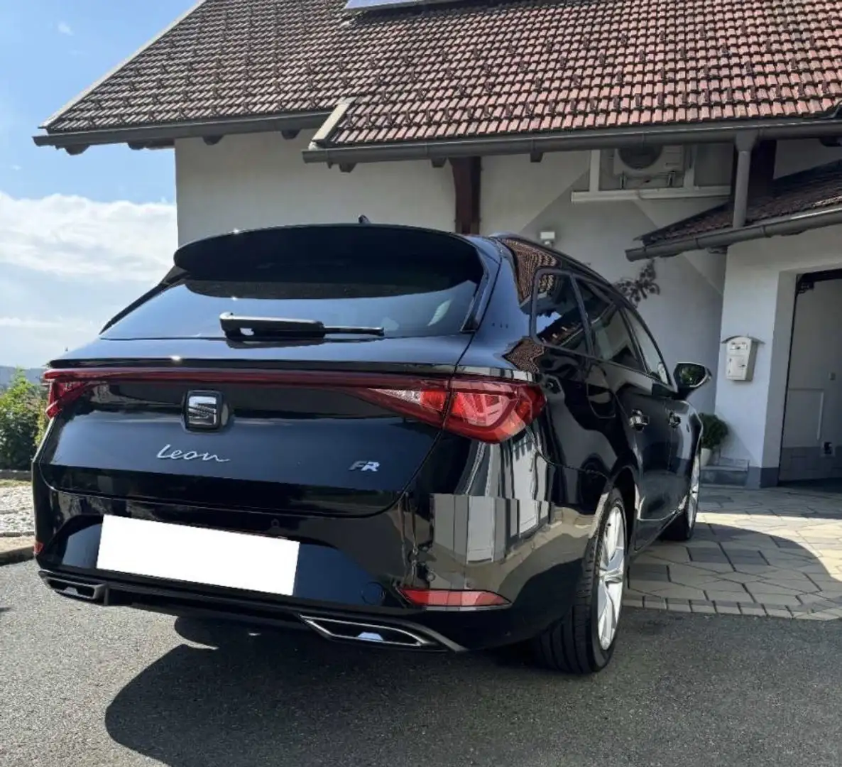 SEAT Leon SP 1,5 eTSI ACT FR DSG - 1