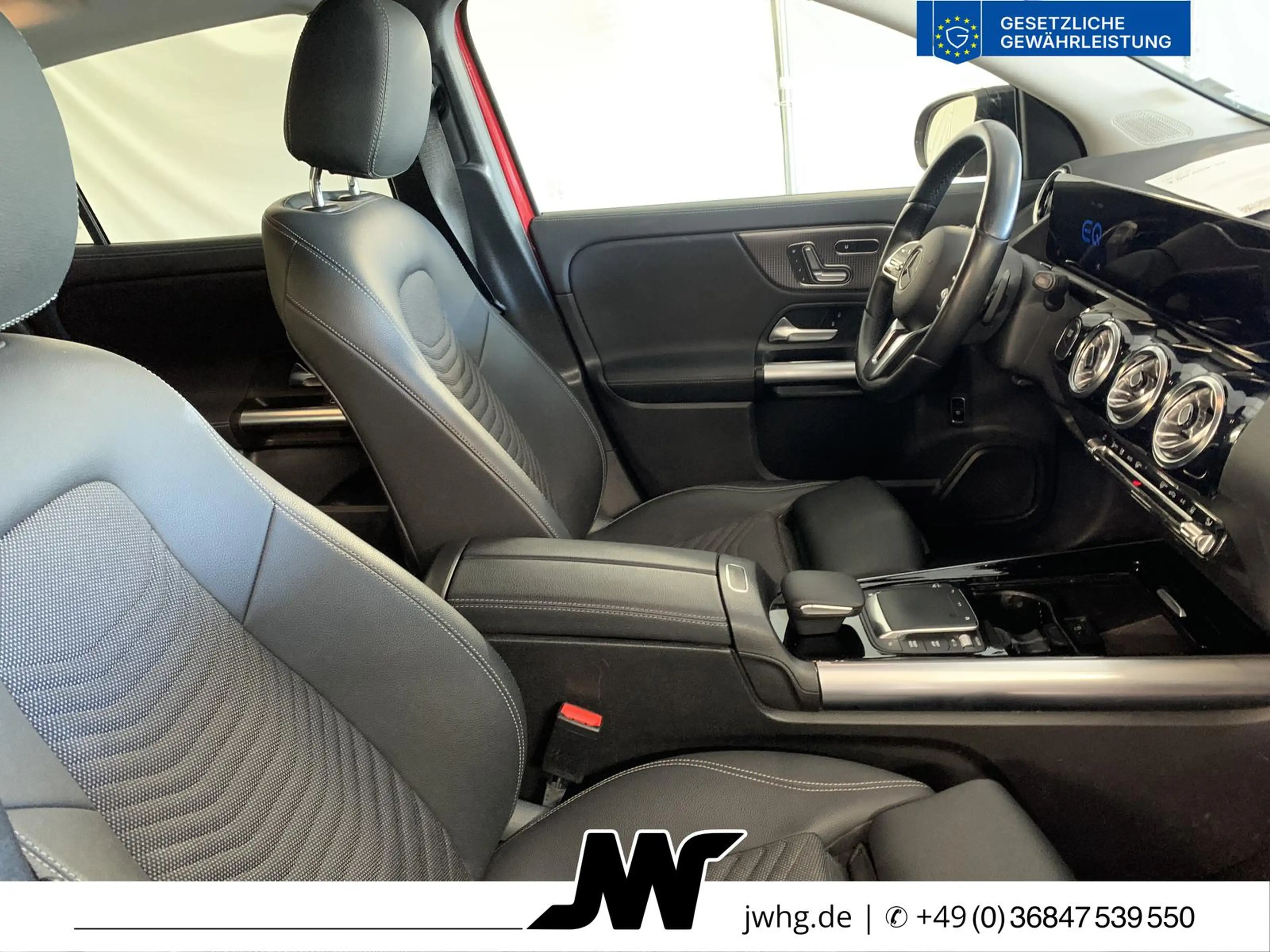 Mercedes-Benz EQA 300 4M Progressive Widescr 360K Distr+Memory — photo 4