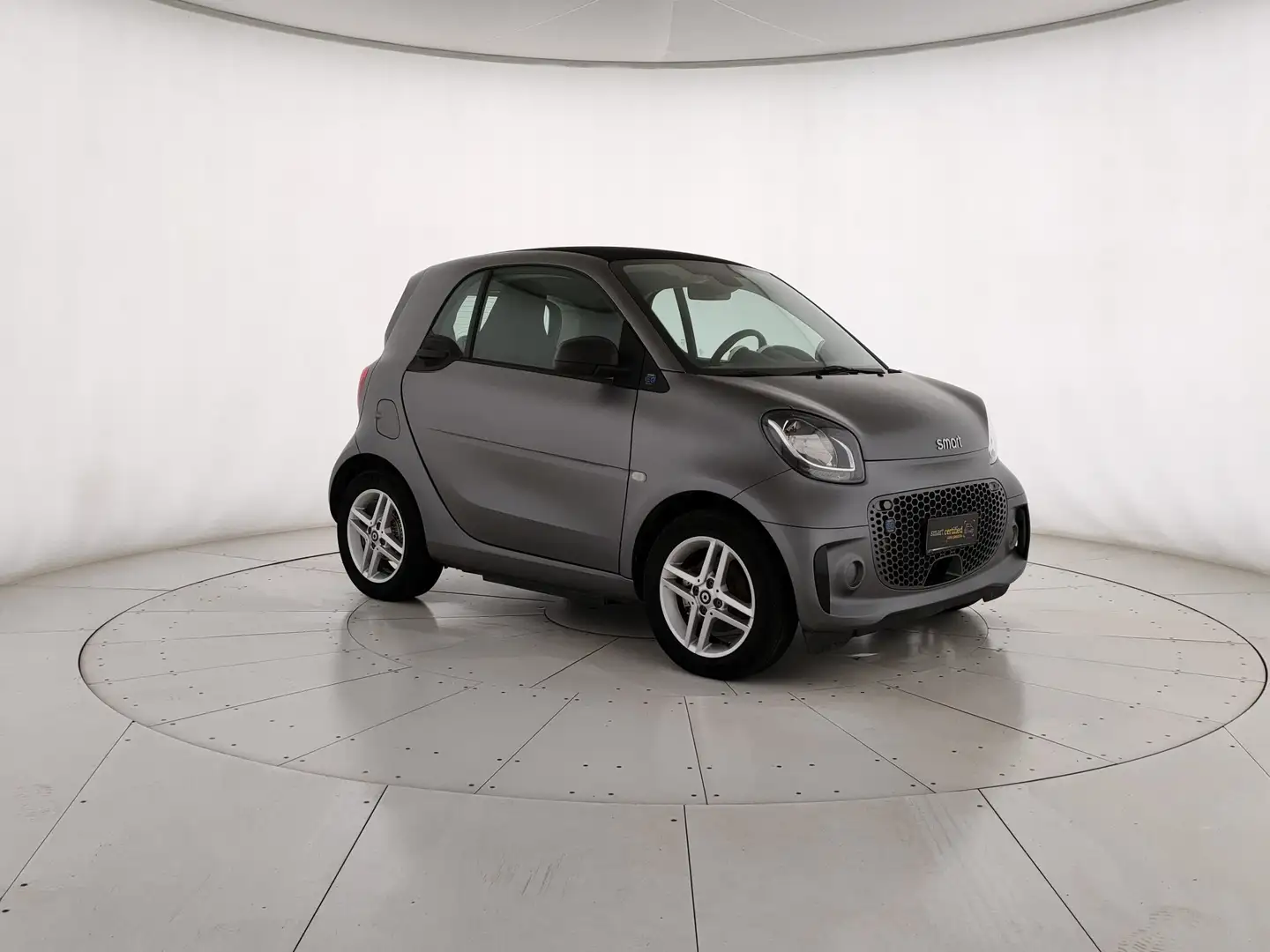 smart forTwo Fortwo eq Ushuaia Silver Matt 22kW Grigio - 1
