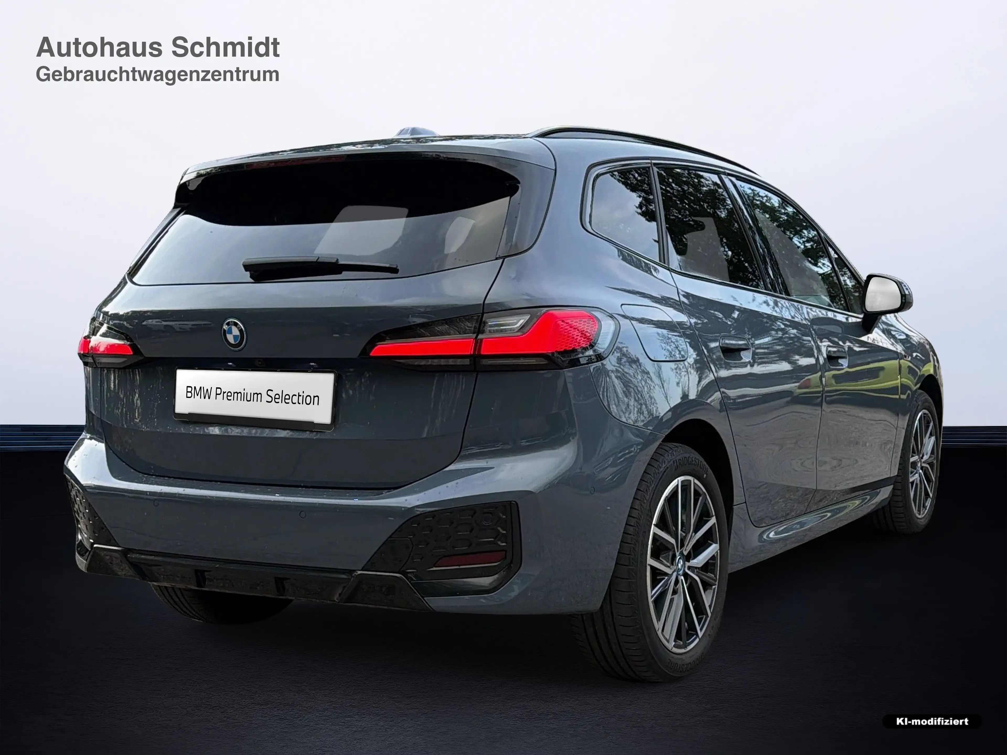BMW 230 e xDrive Active Tourer — photo 5