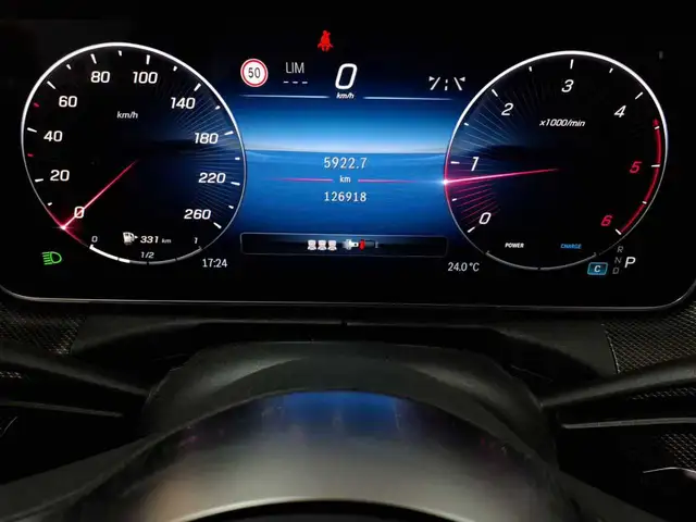 Mercedes-Benz C-Class view 11
