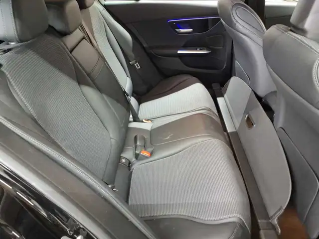 Mercedes-Benz C-Class view 14