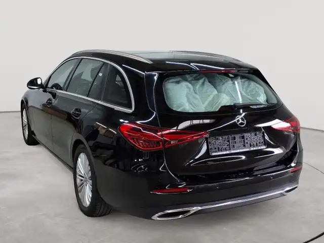 Mercedes-Benz C-Class view 5