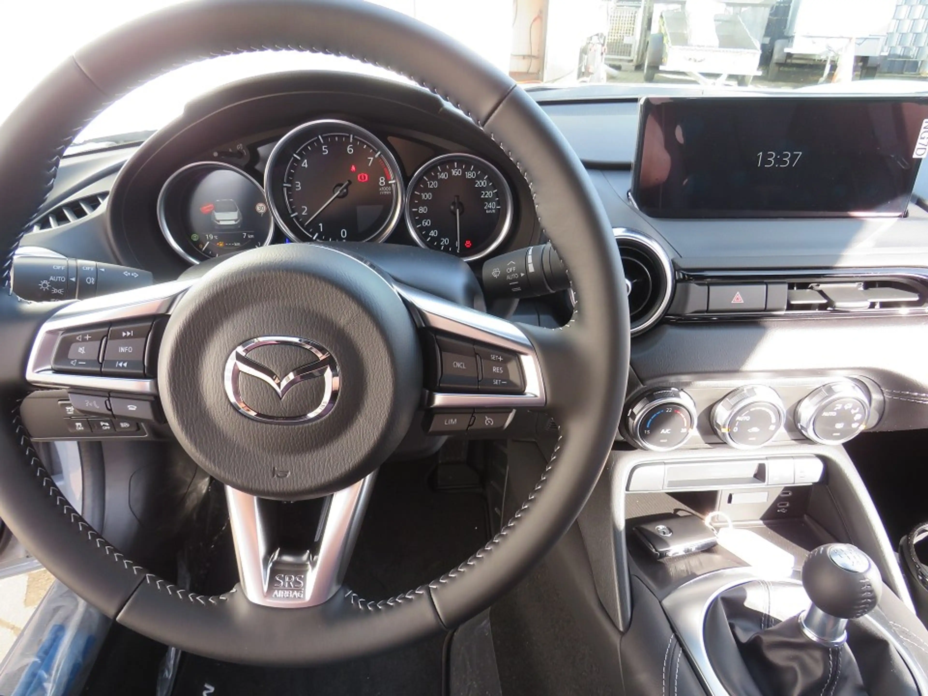 Mazda MX-5 NAVI BOSE SHZ MATRIX LED RECARO SPORTSITZE — photo 12