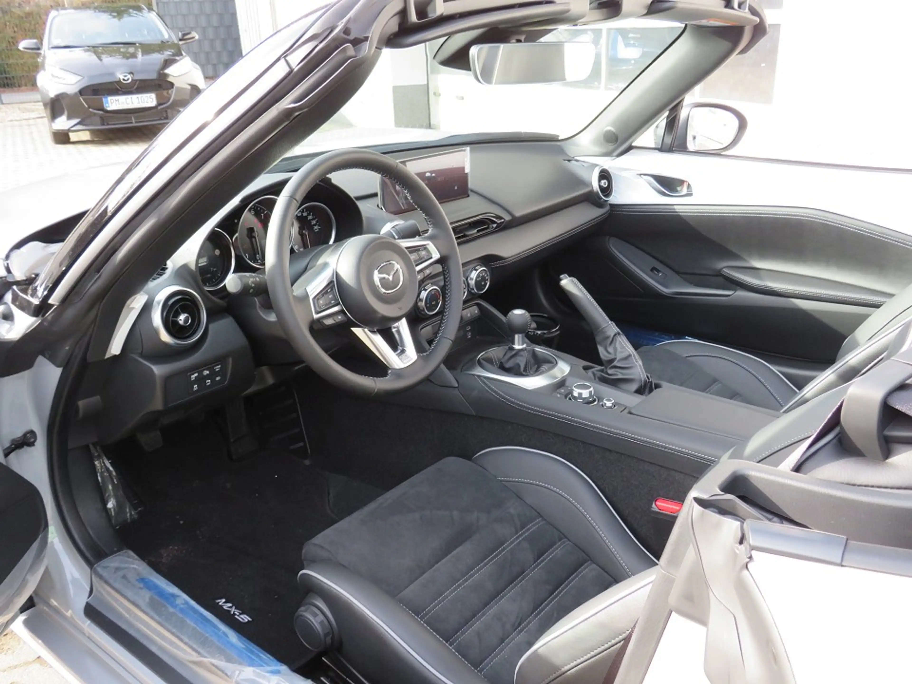 Mazda MX-5 NAVI BOSE SHZ MATRIX LED RECARO SPORTSITZE — photo 11