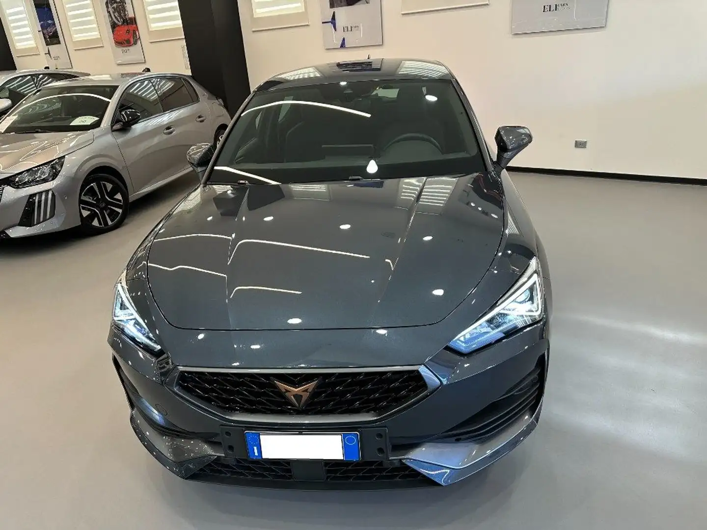 CUPRA Leon 1.5 Hybrid 150 CV DSG Grigio - 2