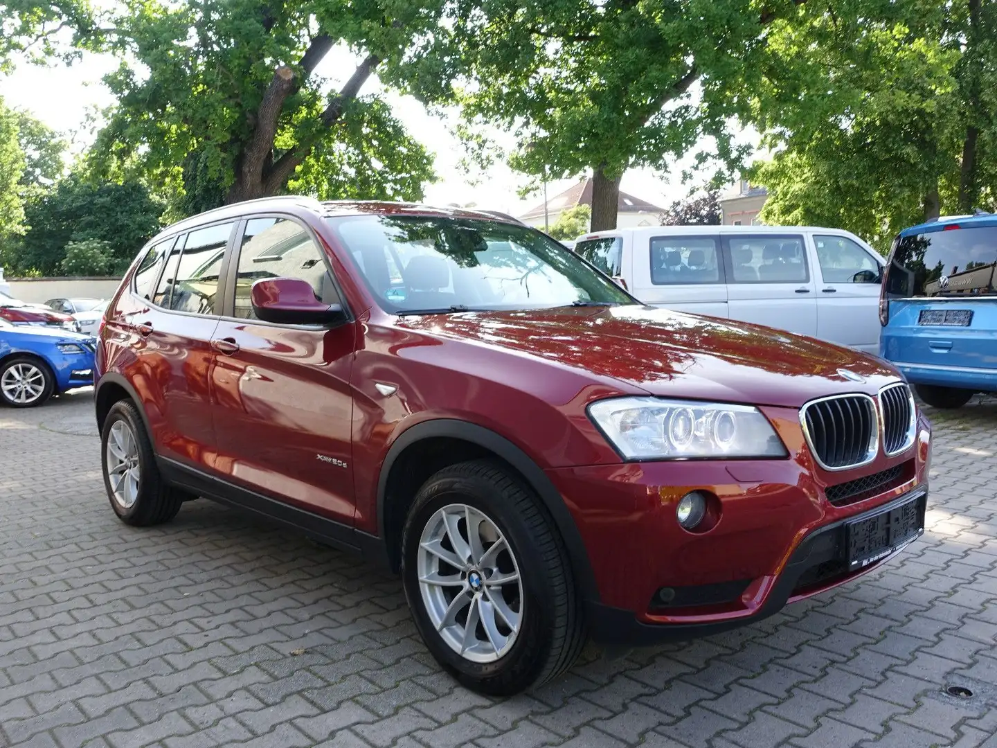 BMW X3 xDrive 20 d,Navi,Bi Xenon, schwenk Ahk,1Hd Rot - 2