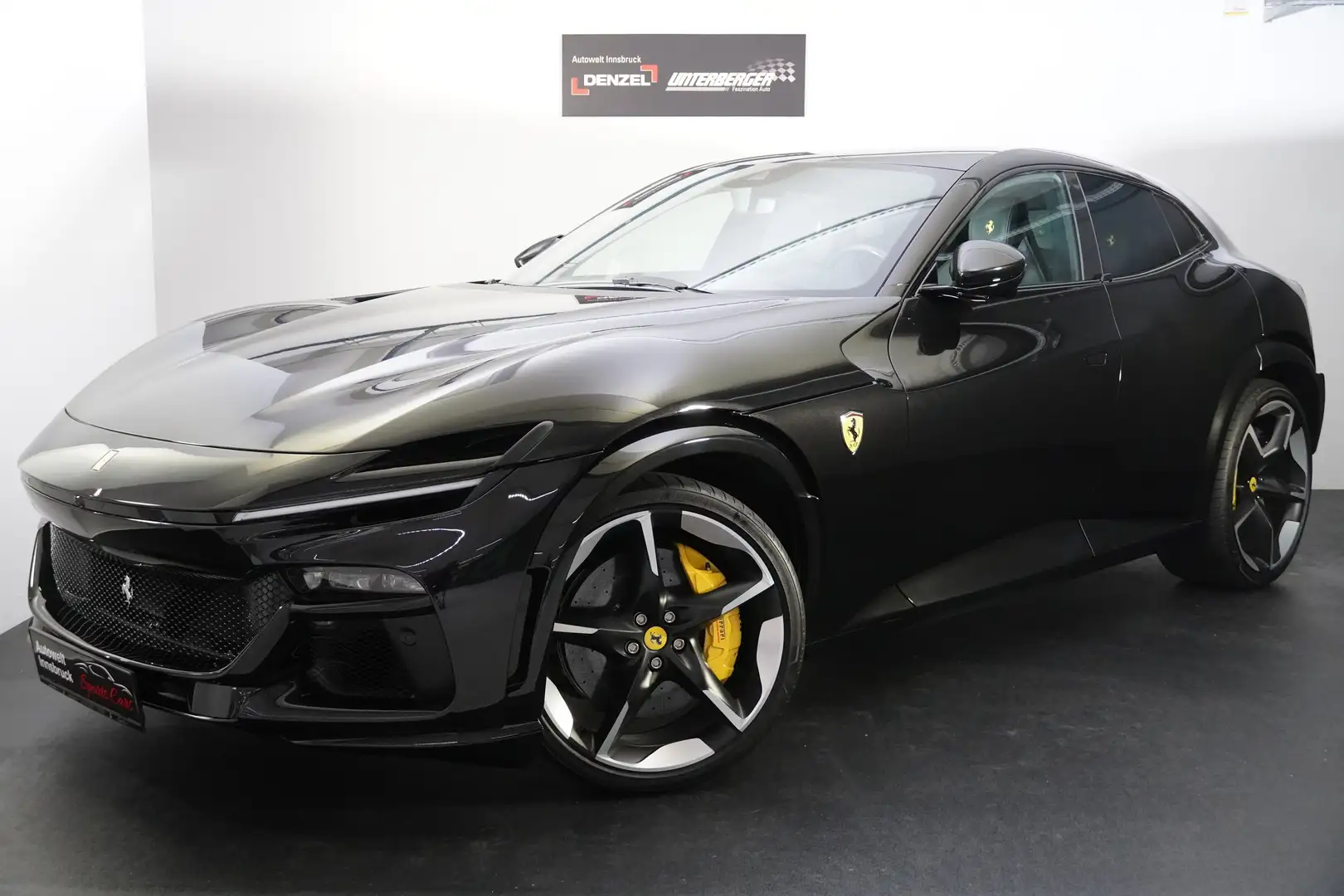 Ferrari Purosangue Schwarz - 2