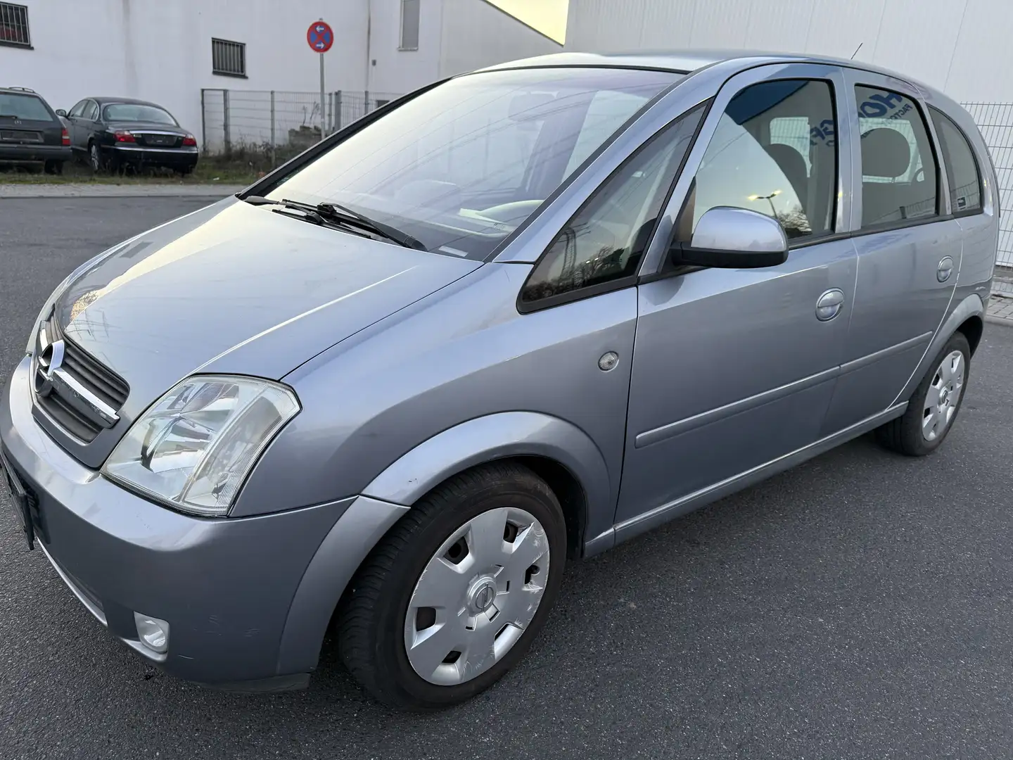 Opel Meriva Edition Automatik Klima Grau - 1