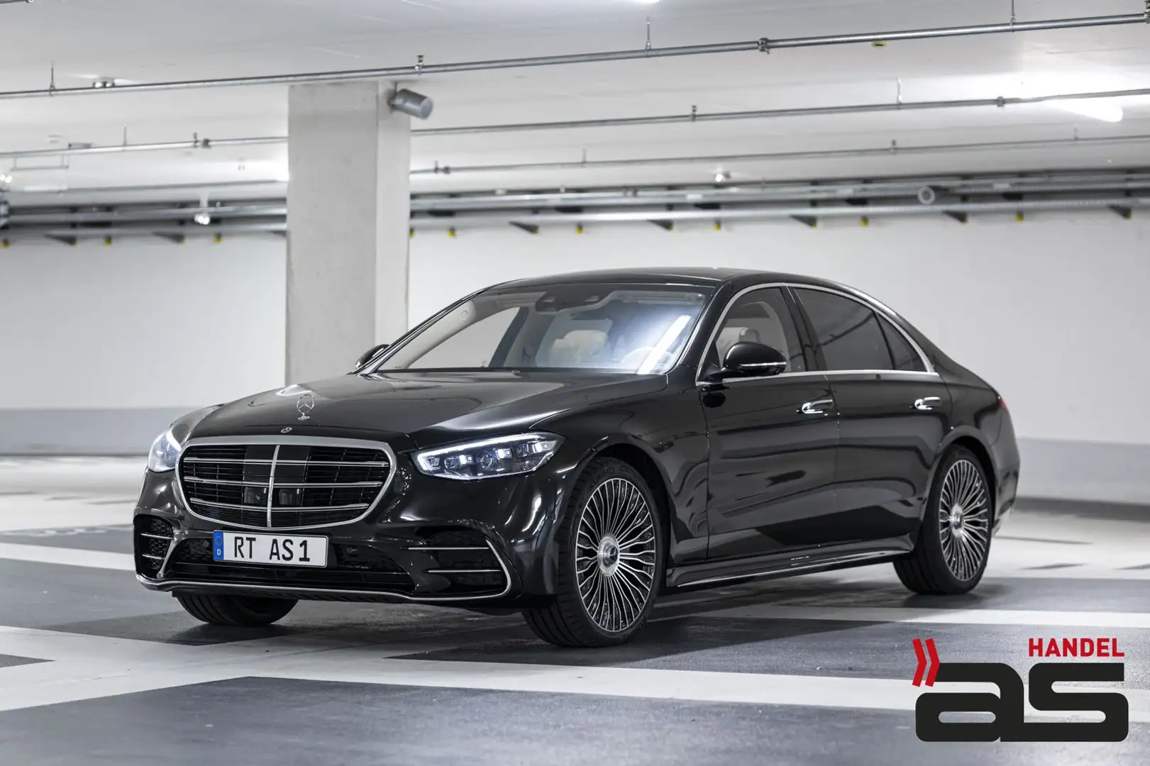 Mercedes-Benz S 580 4M L|DriveP|First|Chauff|Execut|Pano|3xTV| Nero - 1