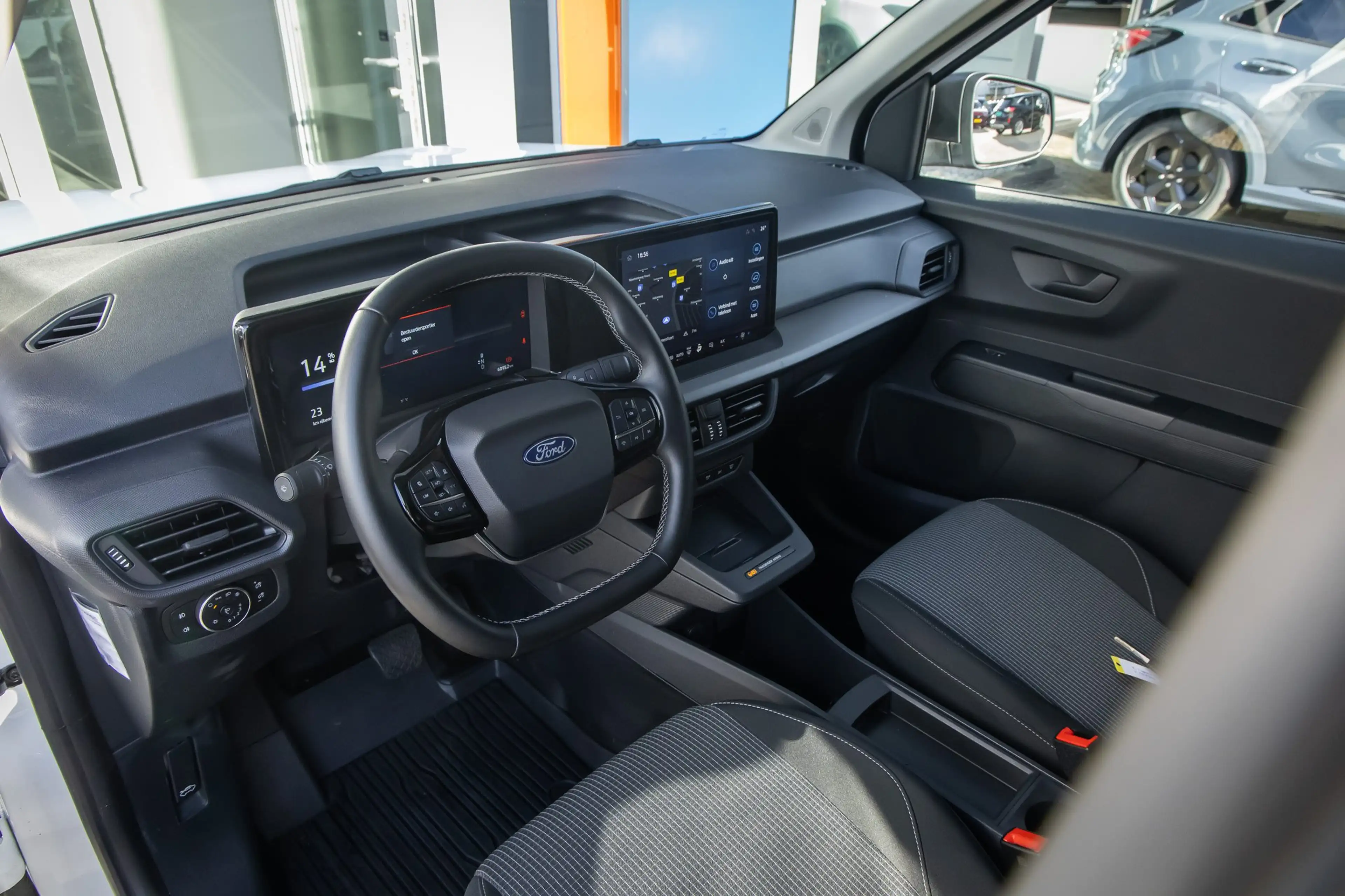 Ford E-Transit Cour. Trend 44 kWh | Trekhaak | Apple Carplay/Andr — photo 18