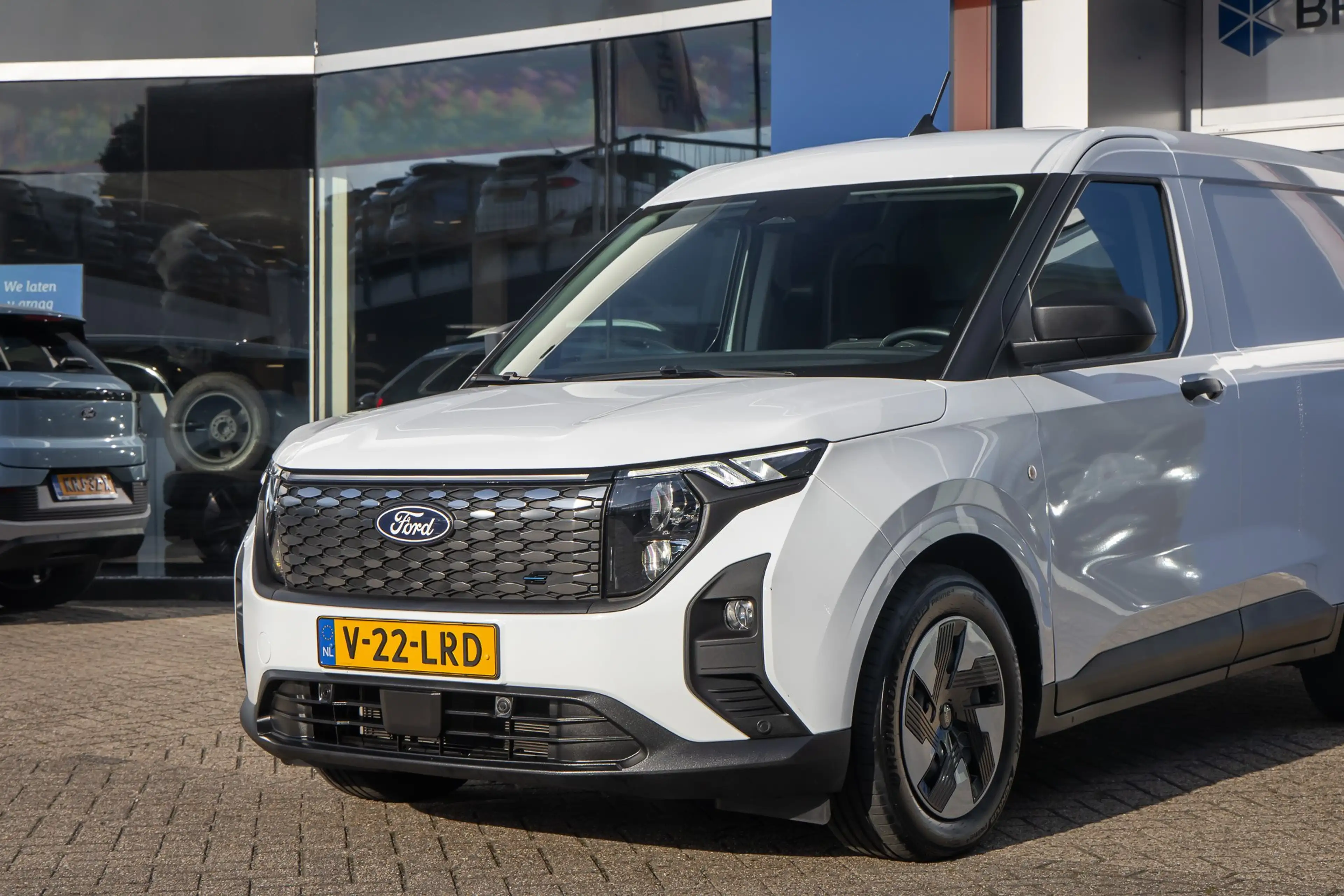 Ford E-Transit Cour. Trend 44 kWh | Trekhaak | Apple Carplay/Andr — photo 5