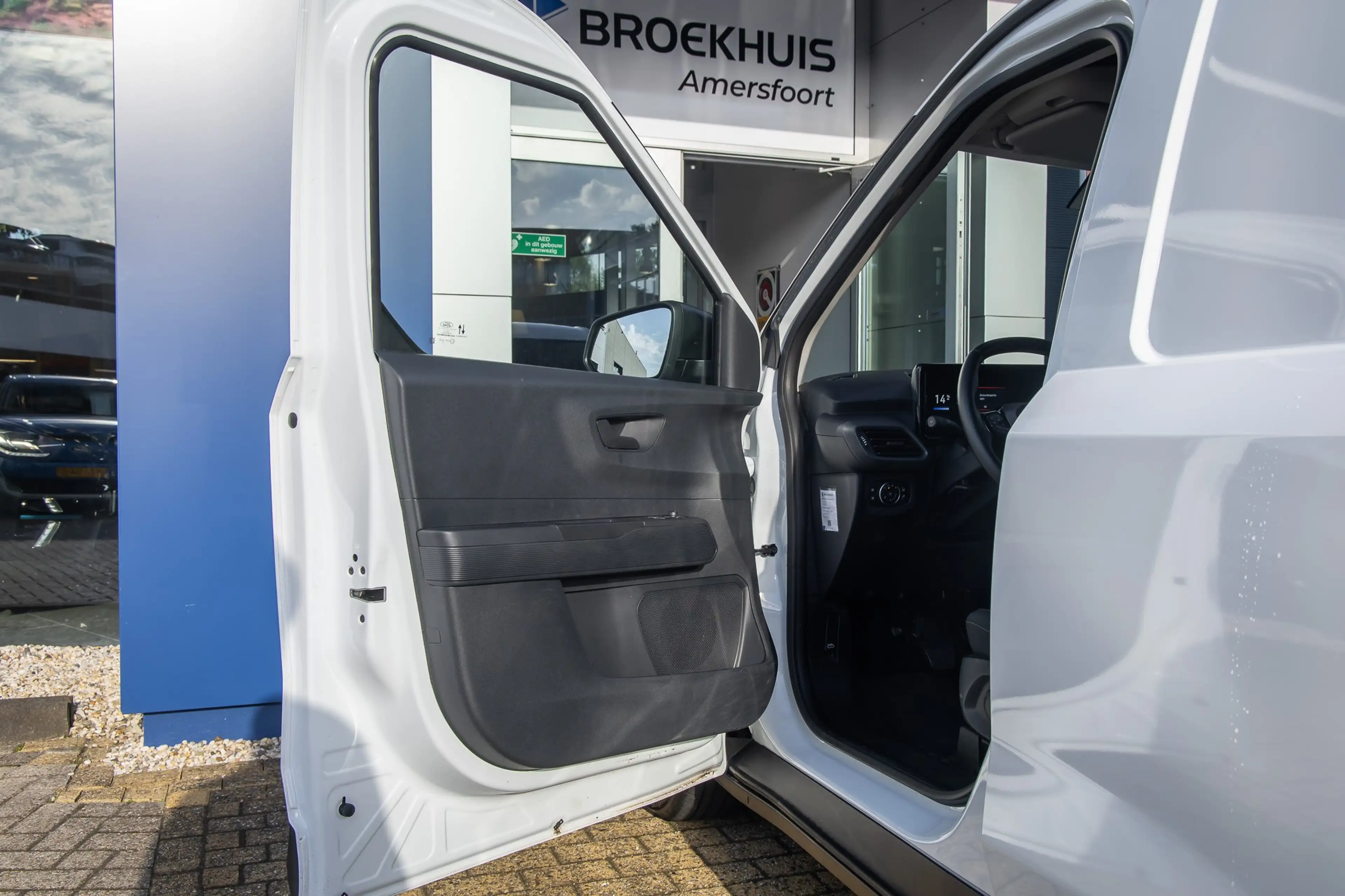 Ford E-Transit Cour. Trend 44 kWh | Trekhaak | Apple Carplay/Andr — photo 15