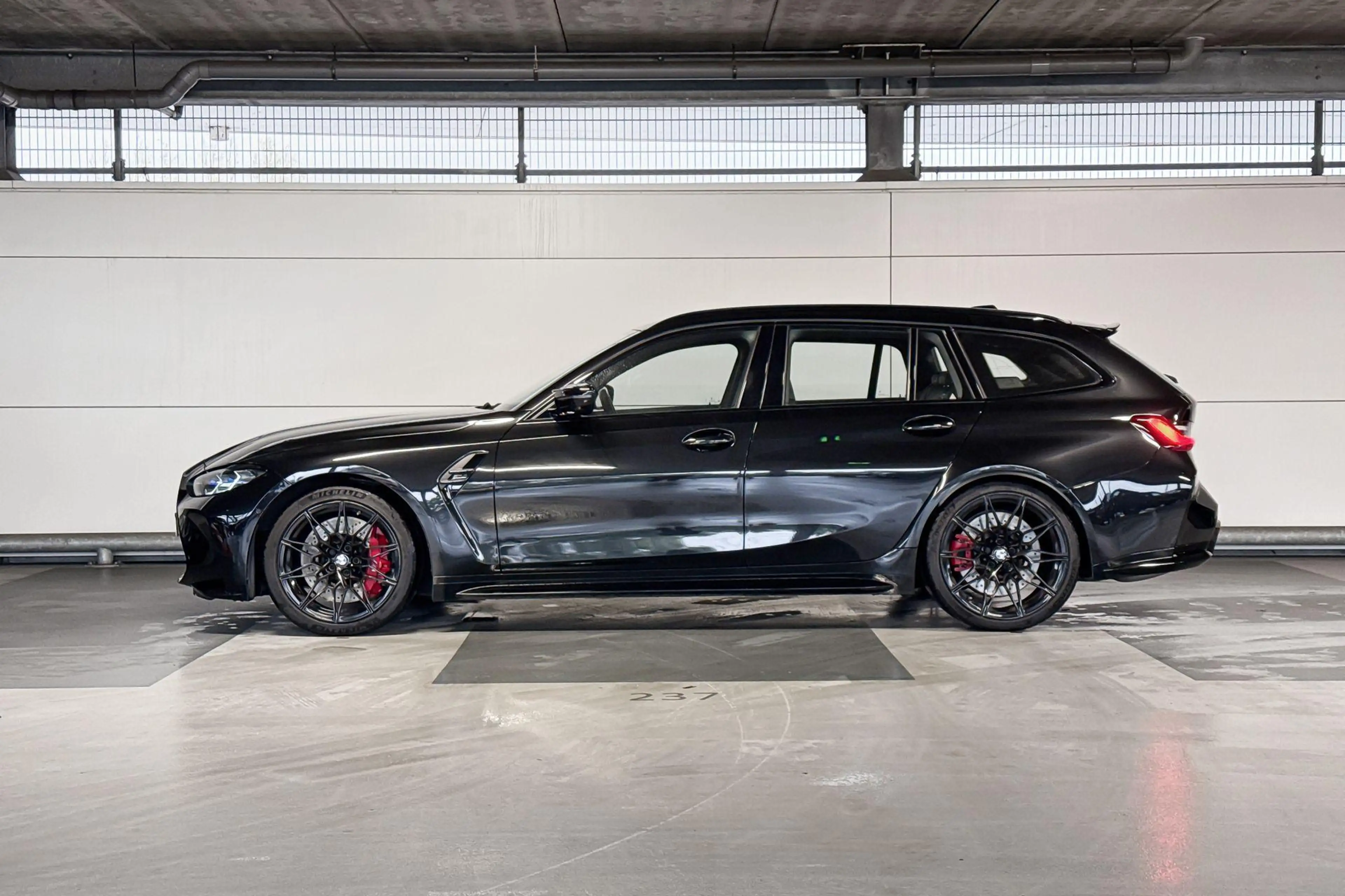 BMW M3 3 Serie Touring xDrive Competition — photo 2