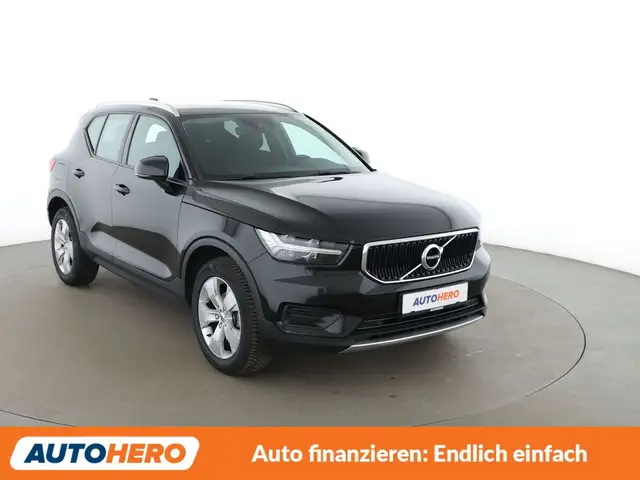 Volvo XC40 view 8