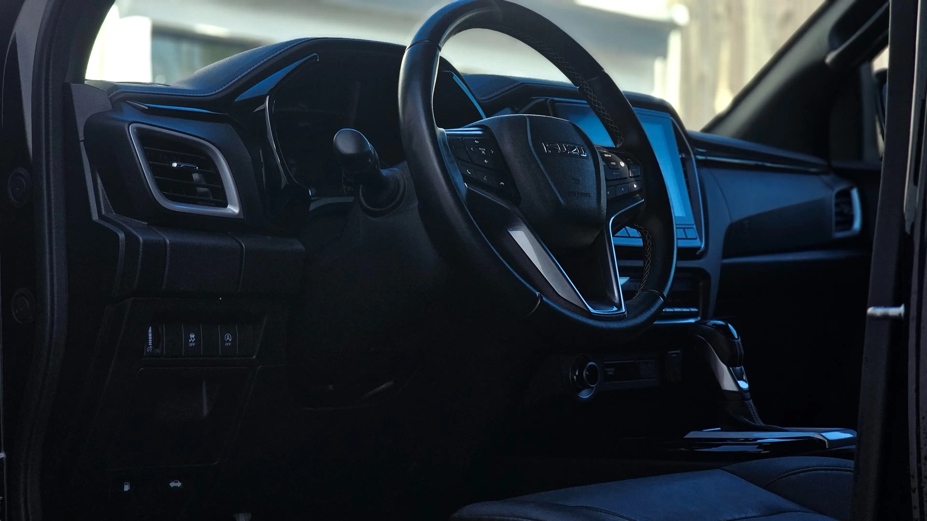 Isuzu D-Max 1.9 4WD V-Cross *HARDTOP *5JR FGARANTIE — photo 2