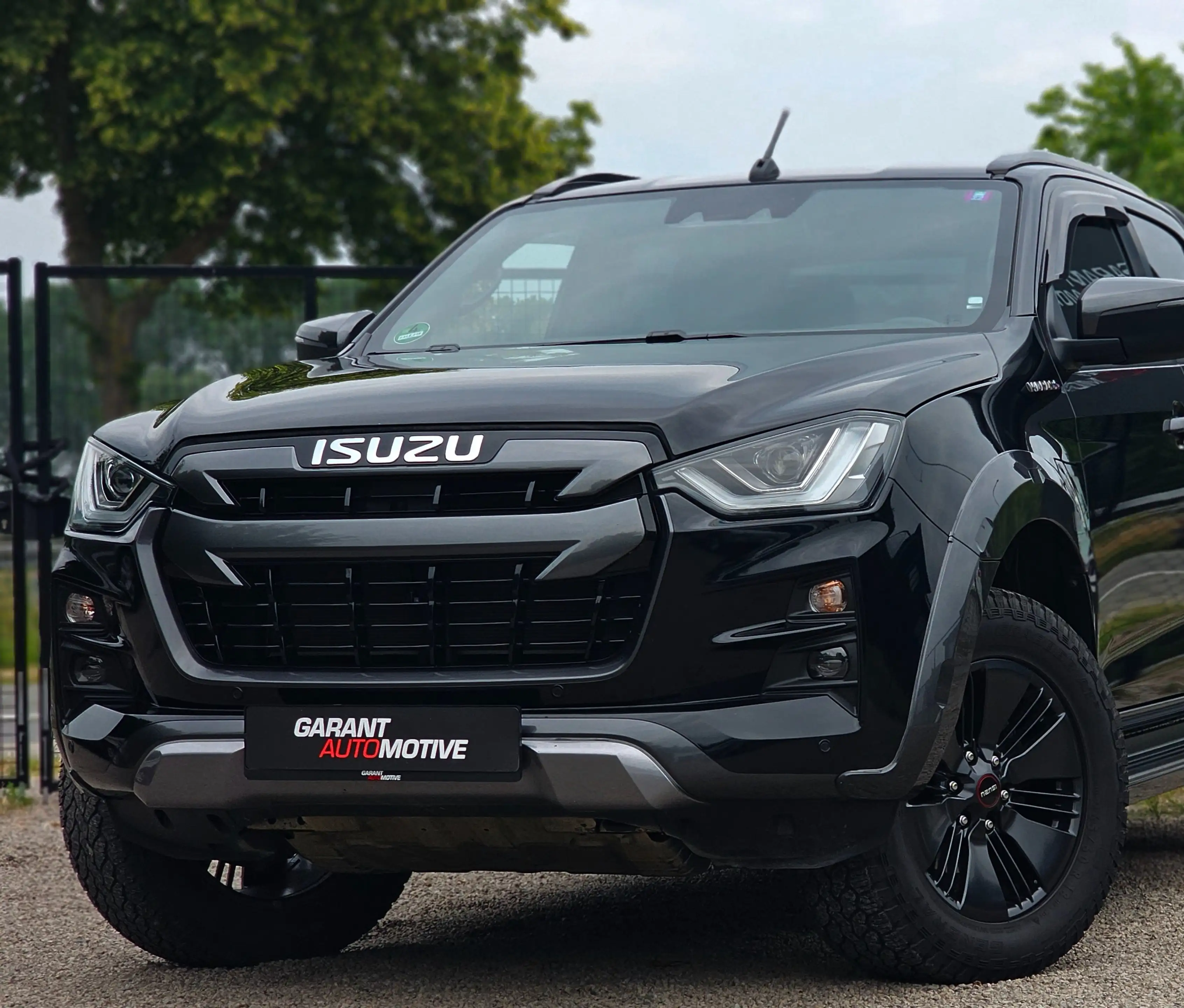 Isuzu D-Max 1.9 4WD V-Cross *HARDTOP *5JR FGARANTIE