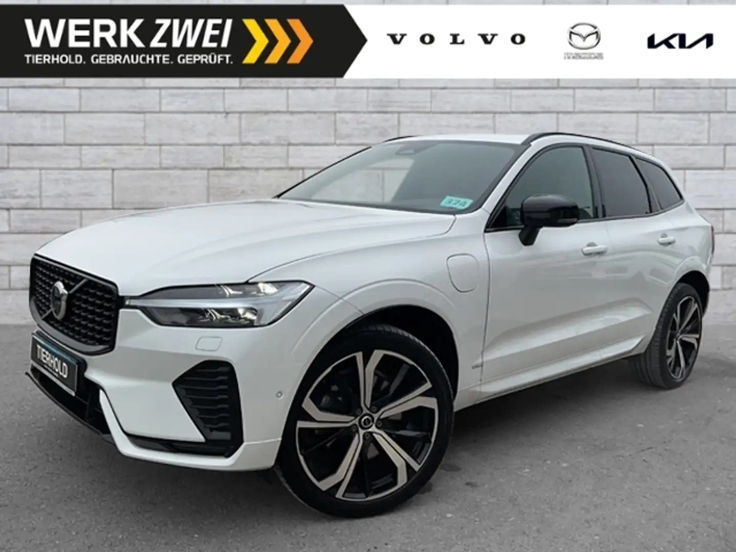 Volvo XC60 T6 R Design Plug-In AWD ACC HUD PANO 360° Weiß - 1