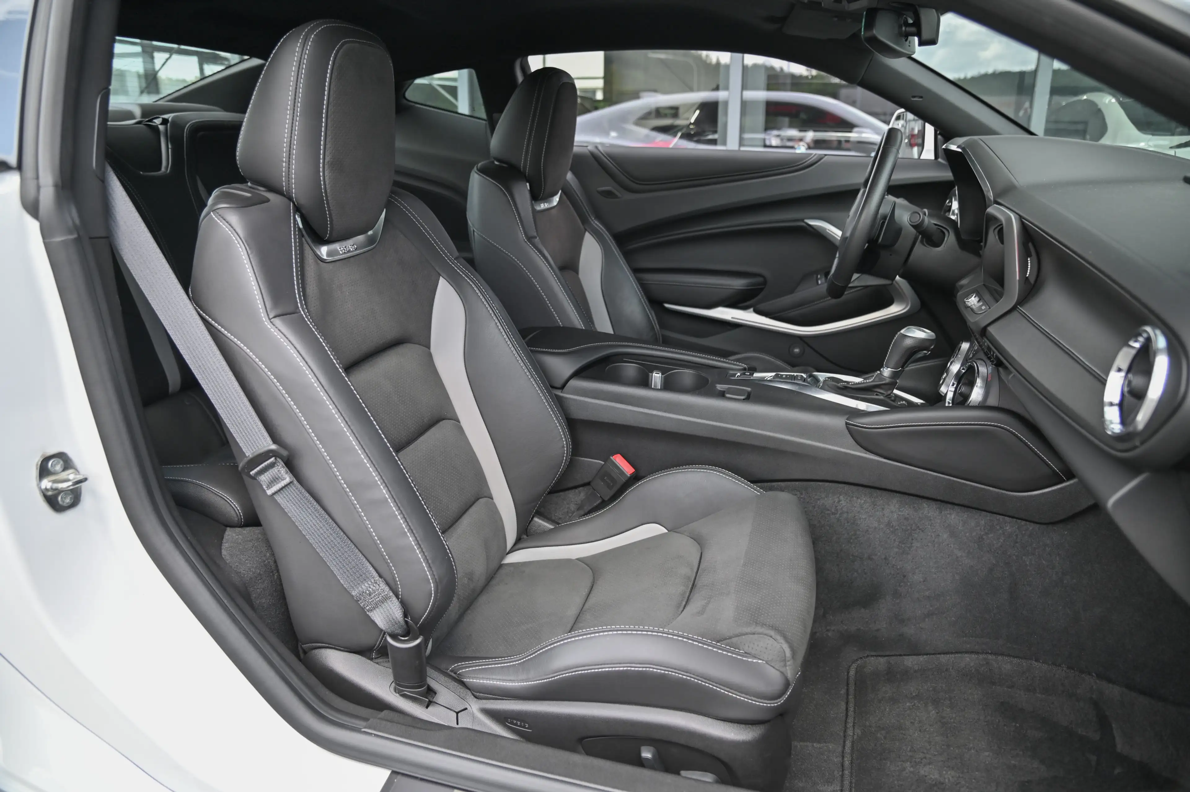 Chevrolet Camaro V8 Recaro* Magnetic Ride* Klappenabgas.* — photo 12