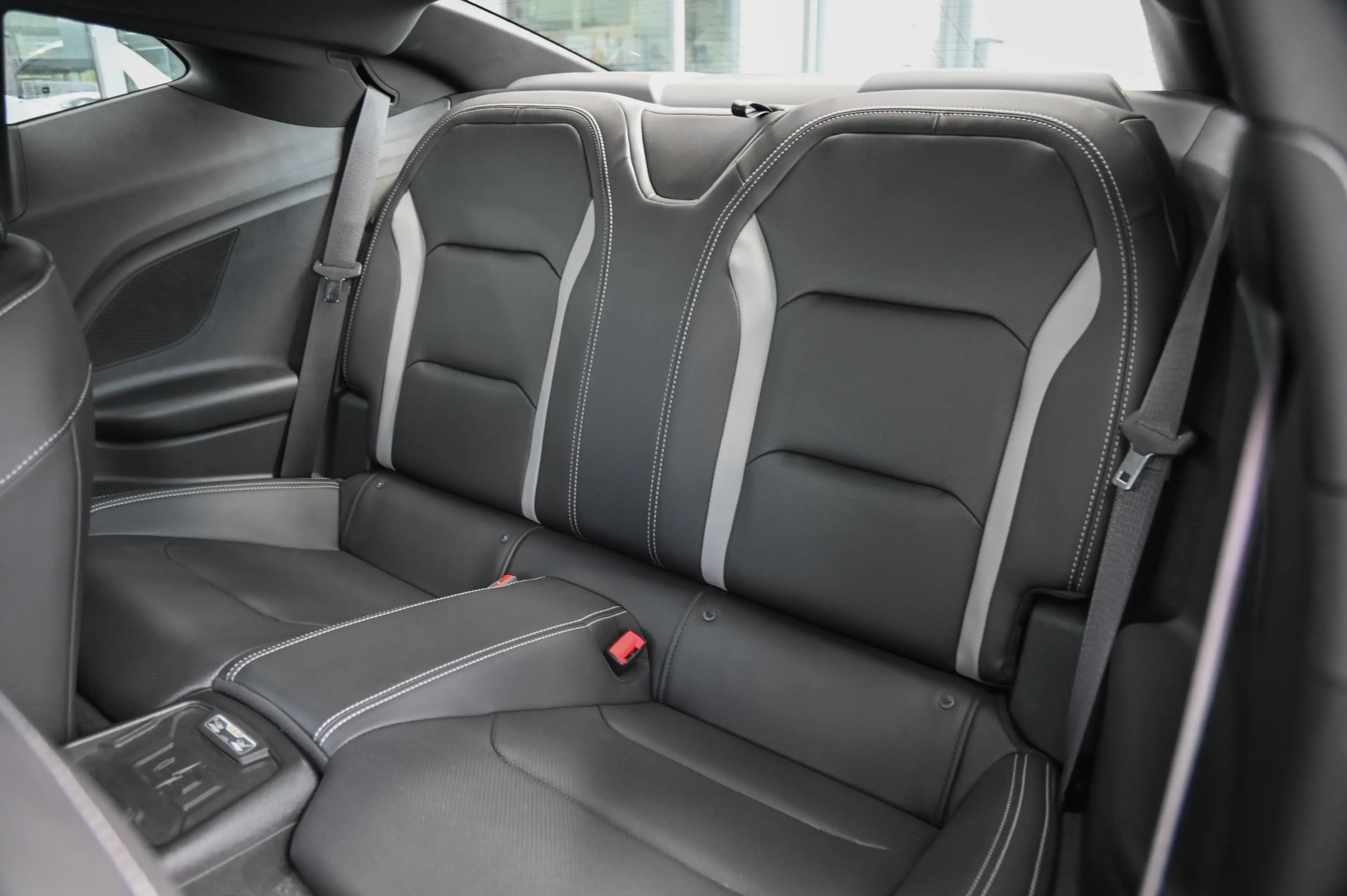 Chevrolet Camaro V8 Recaro* Magnetic Ride* Klappenabgas.* — photo 14