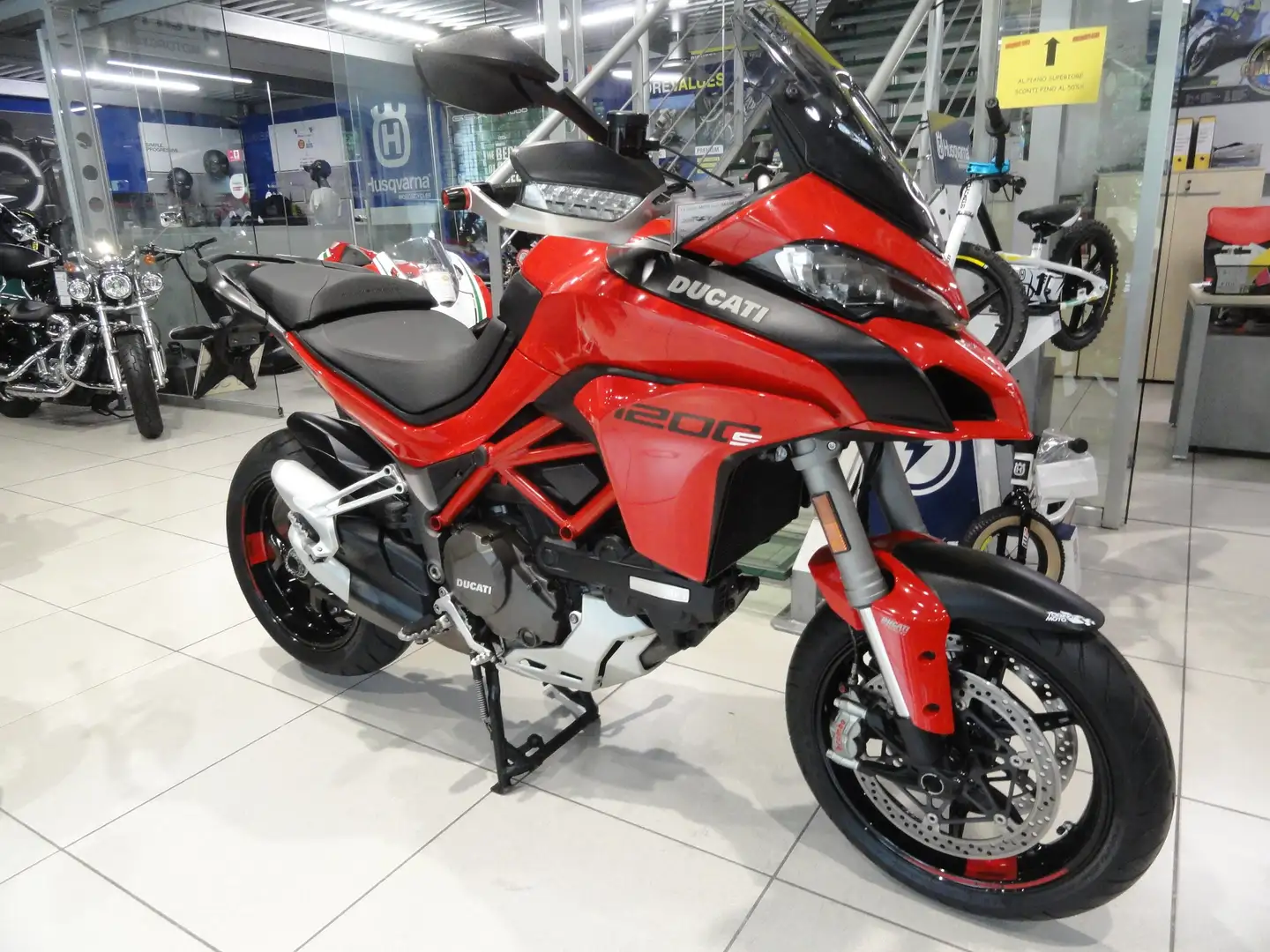 Ducati Multistrada 1200 S Rosso - 2