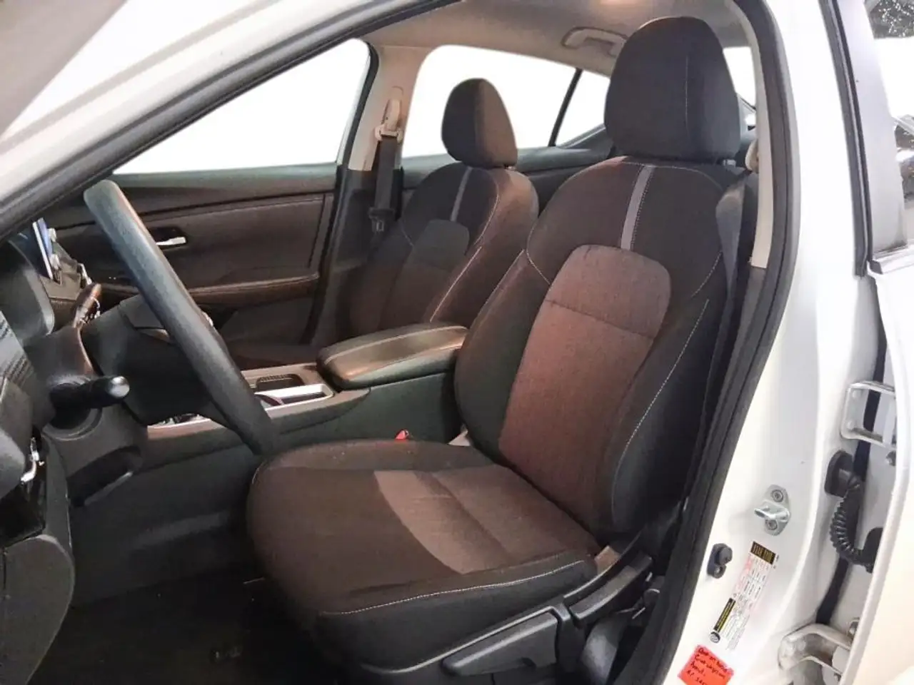 Nissan Sentra снимка Nissan Sentra