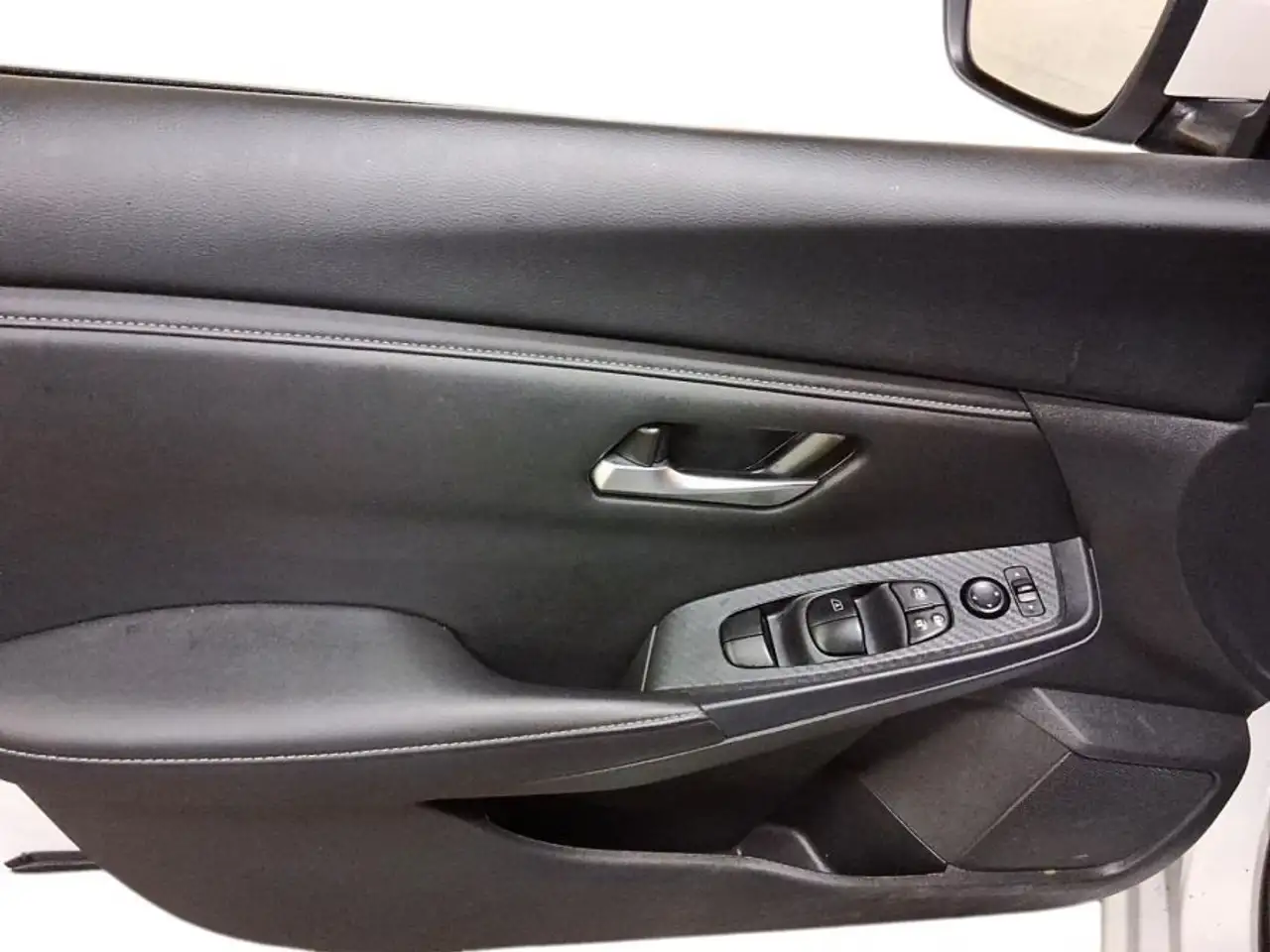 Nissan Sentra снимка Nissan Sentra
