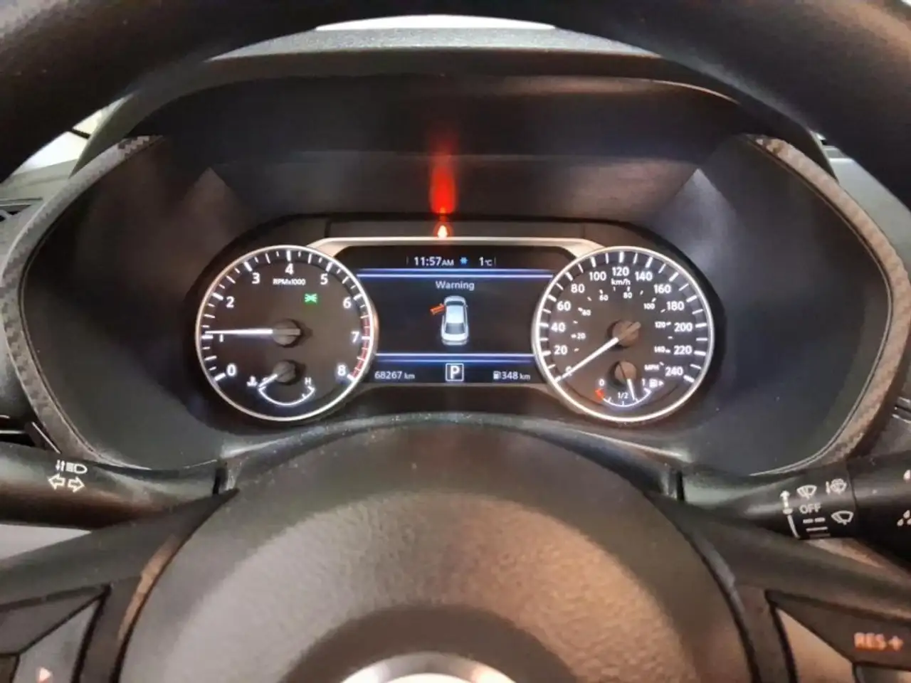 Nissan Sentra снимка Nissan Sentra