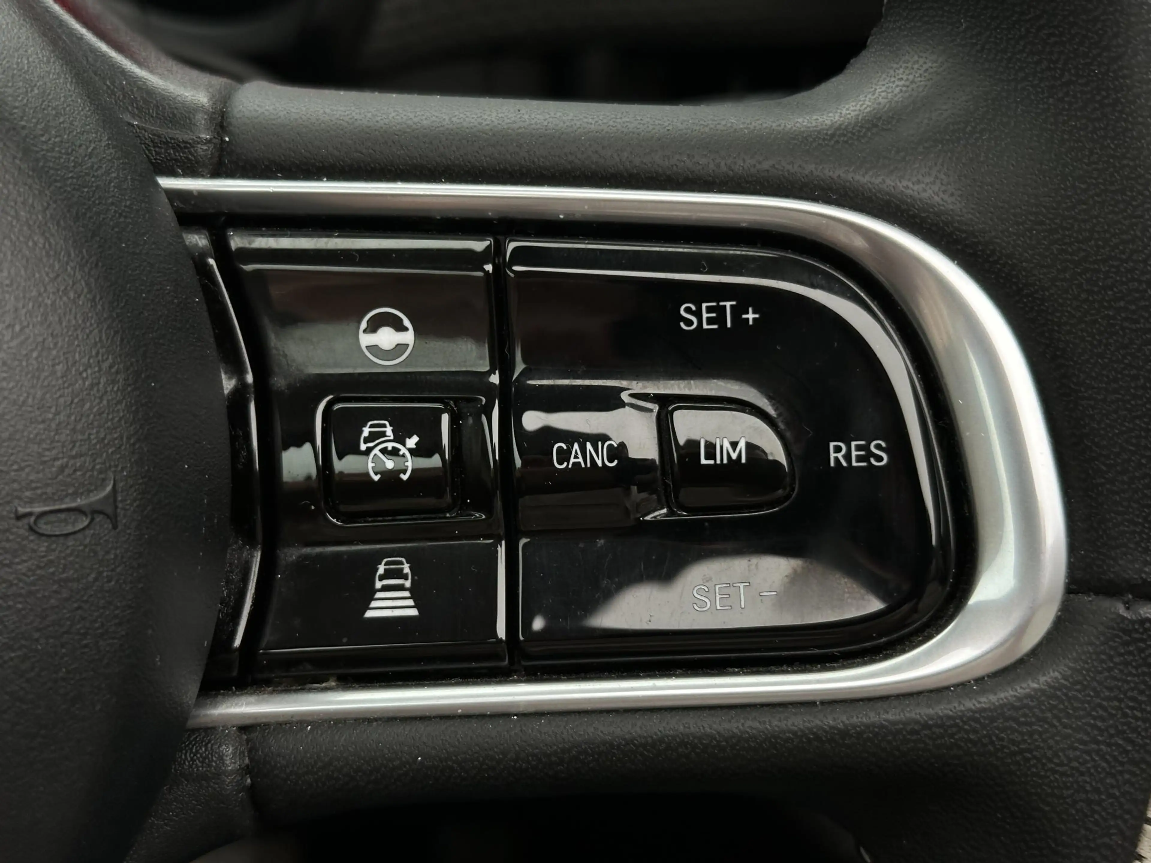 Fiat 500C RED 42 kWh Cabrio Elektrisch — photo 13