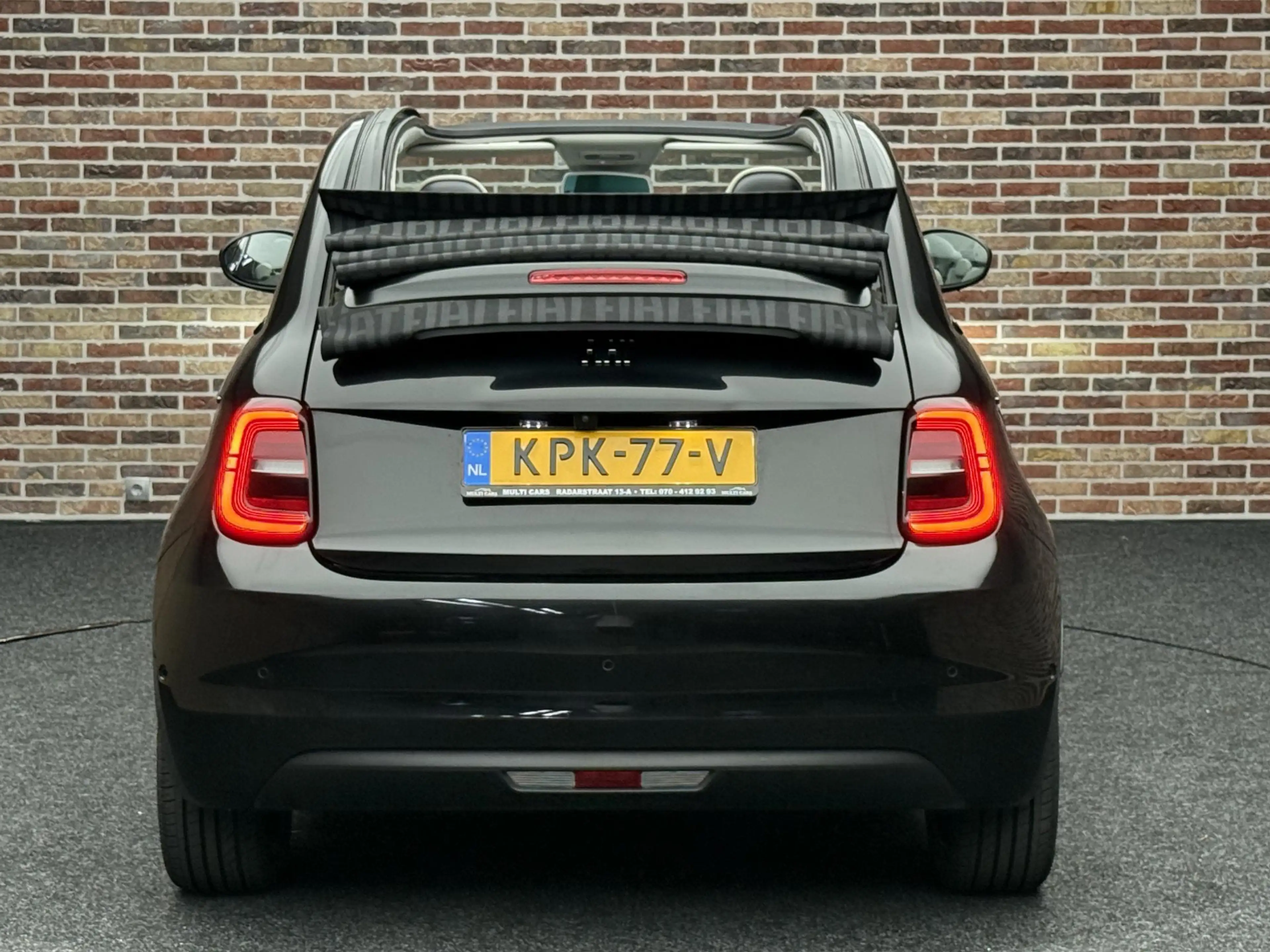 Fiat 500C RED 42 kWh Cabrio Elektrisch — photo 5