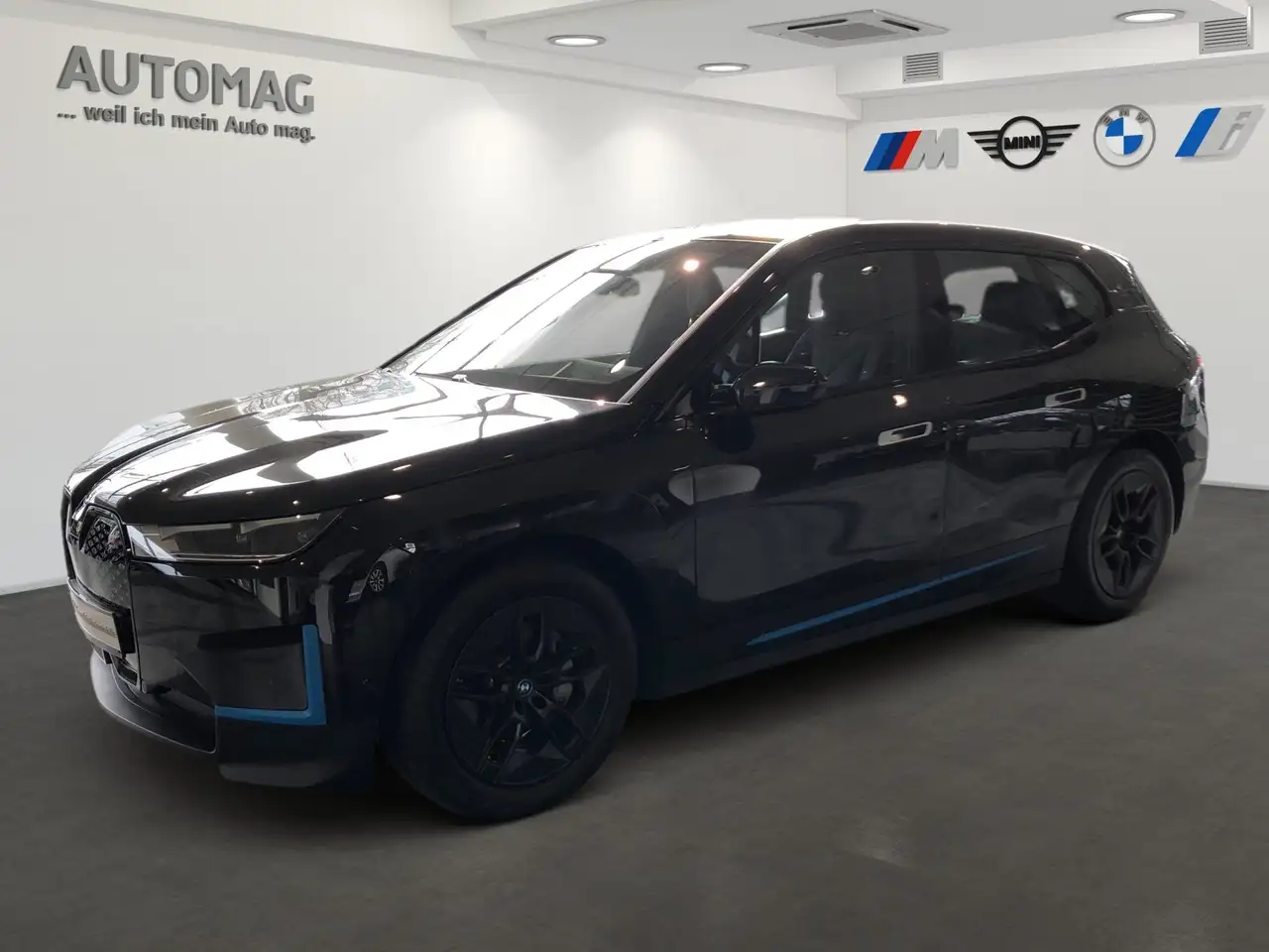 BMW iX