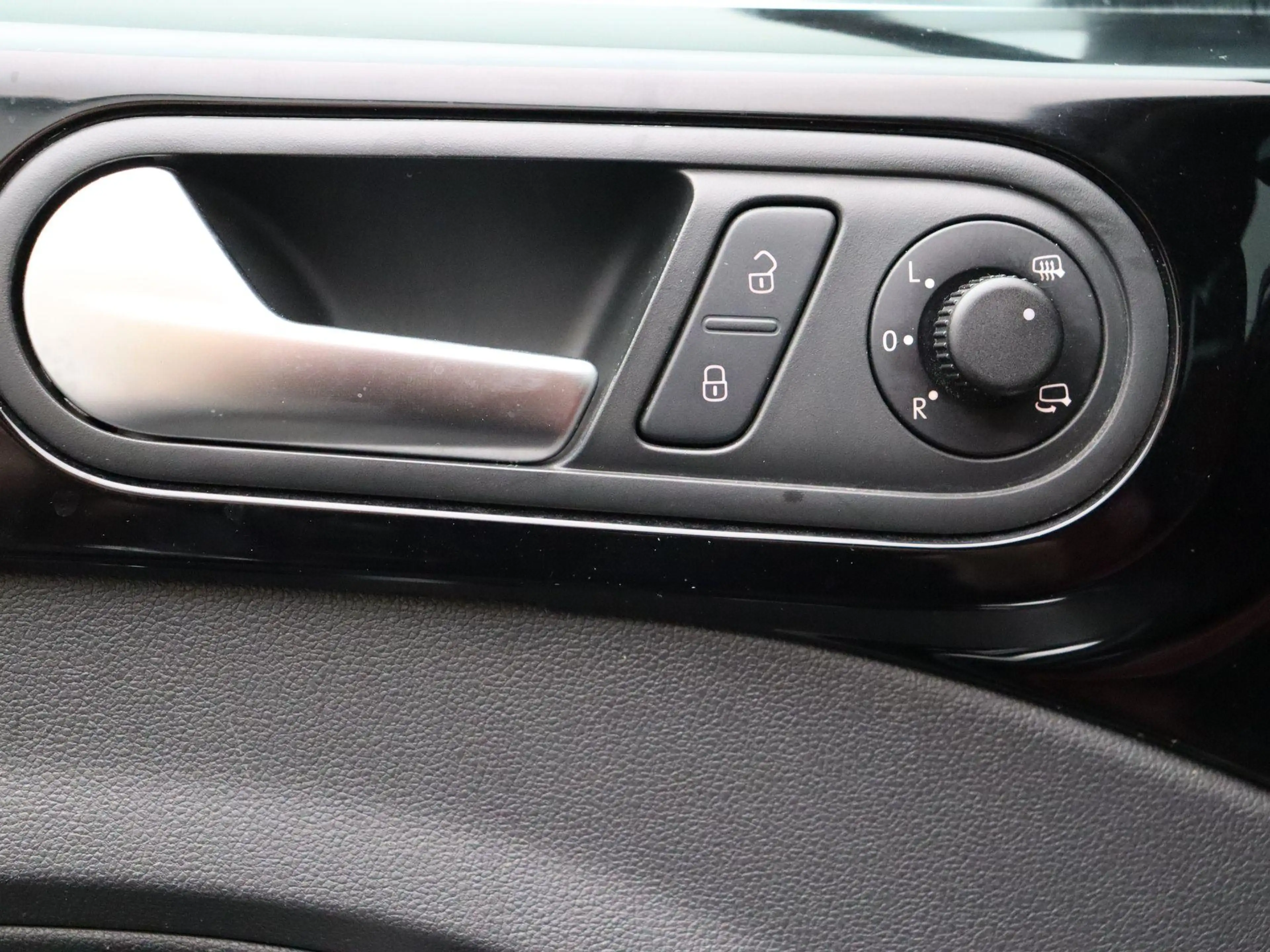 Volkswagen Beetle 1.2 TSi Design | PDC A | Panodak | Zetelverwarming — photo 10