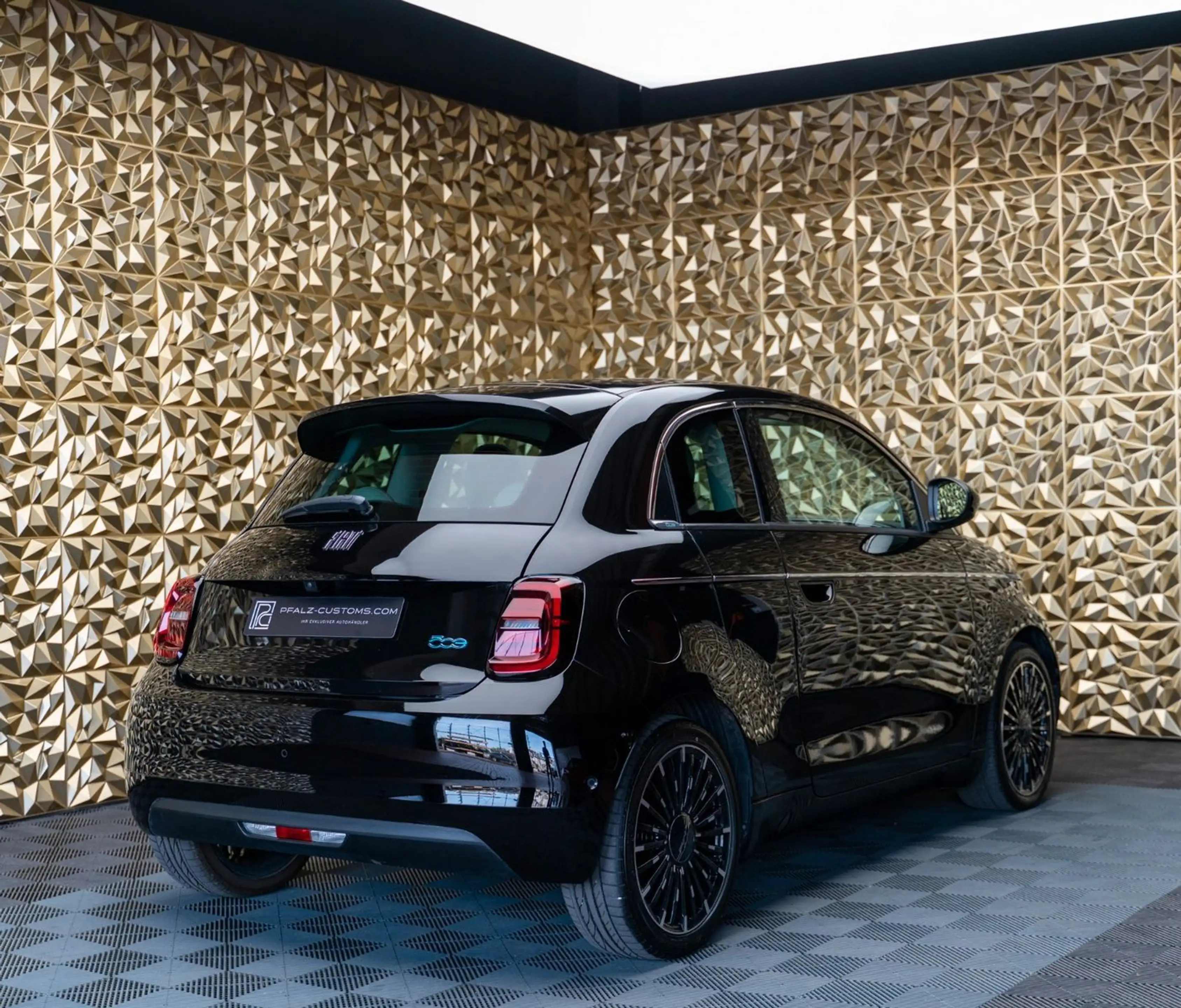 Fiat 500e 3+1 La Prima|Pano|JBL|LEDER|LED|42kWh — photo 5