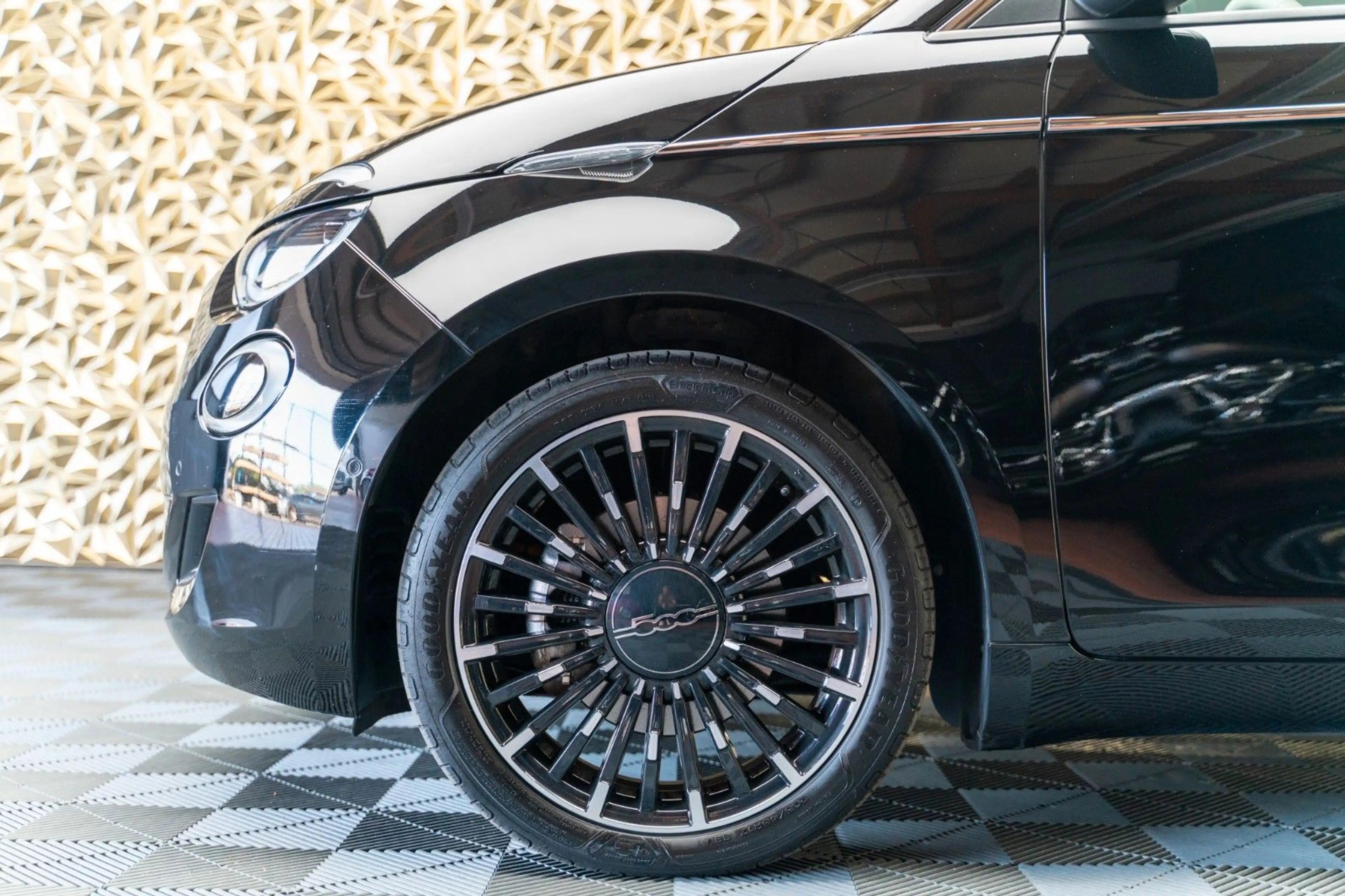 Fiat 500e 3+1 La Prima|Pano|JBL|LEDER|LED|42kWh — photo 9