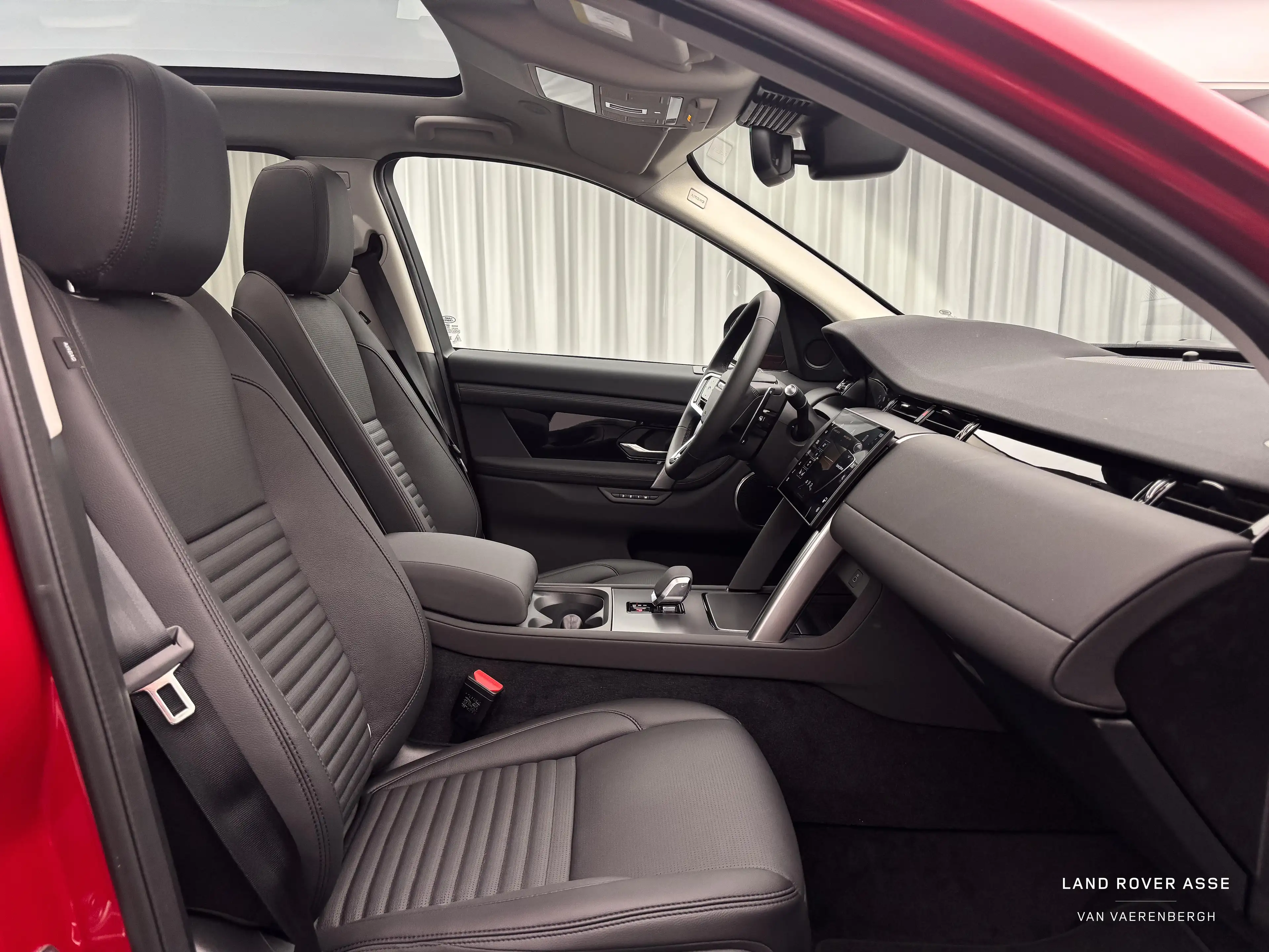 Land Rover Discovery Sport P270e S AWD Auto. 25.5MY — photo 3