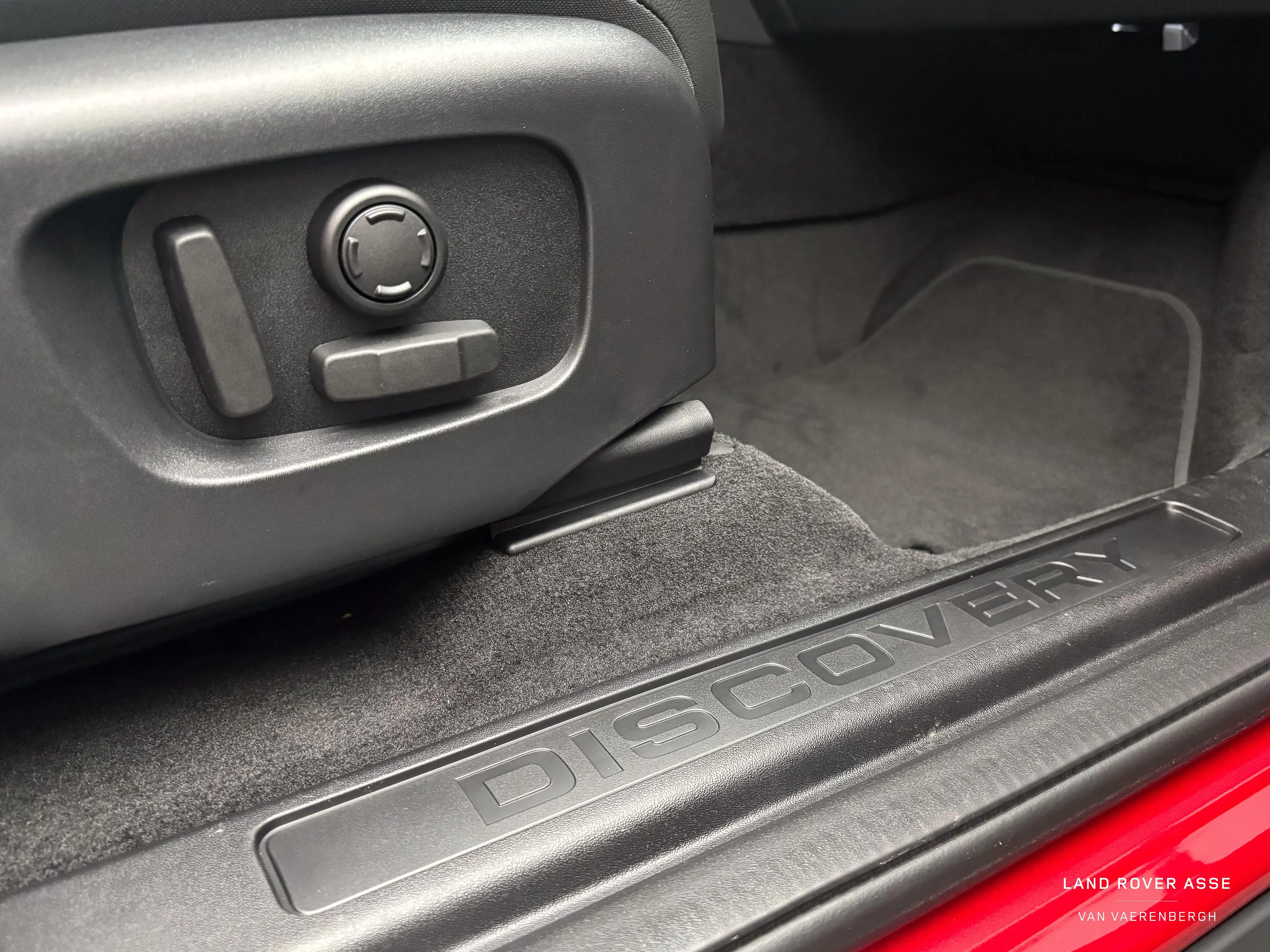 Land Rover Discovery Sport P270e S AWD Auto. 25.5MY — photo 14