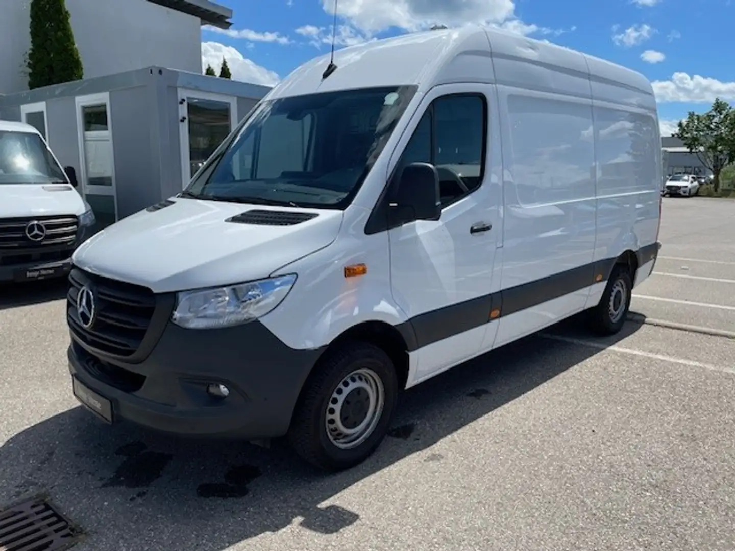Mercedes-Benz Sprinter 317 CDI KA/L2H2/3665/MBUX/360°/KLIMA/SHZ/TEMPOMAT Wit - 2