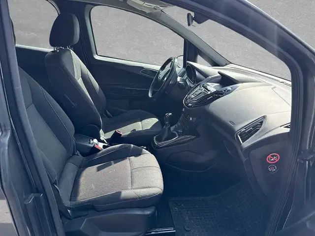 Ford B-Max view 3