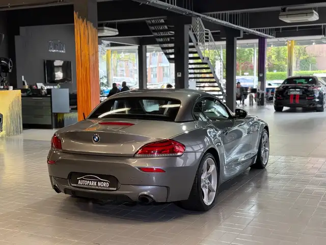 BMW Z4 view 7