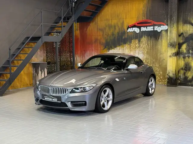 BMW Z4 view 3